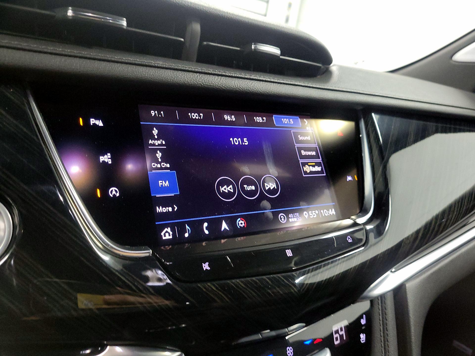 Thumbnail: 2020 Cadillac XT6 - 12