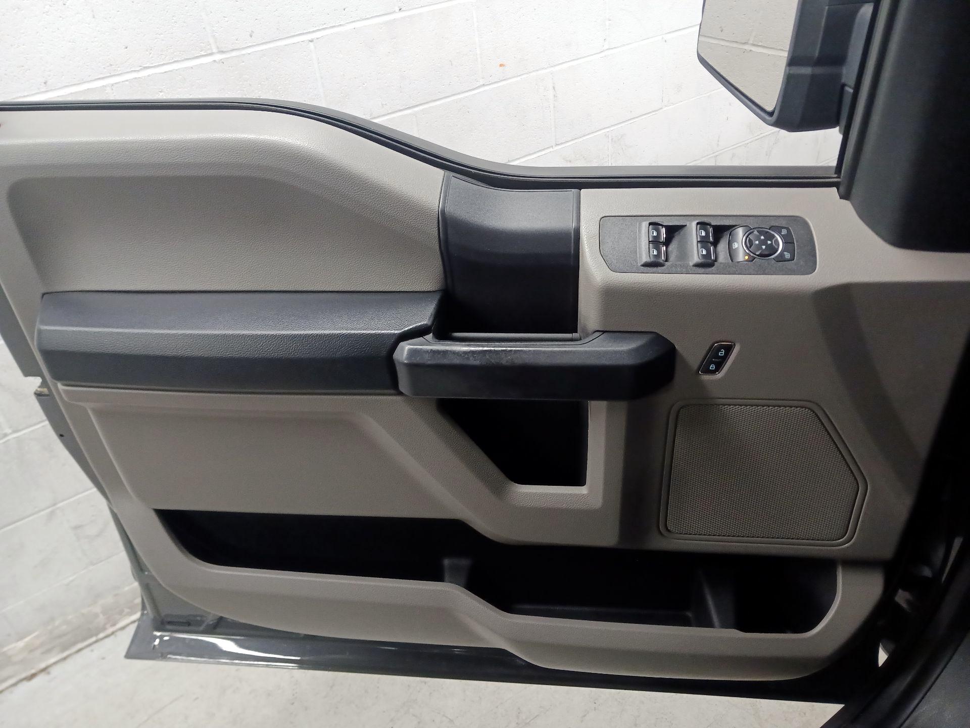 Thumbnail: 2018 Ford F-150 - 10