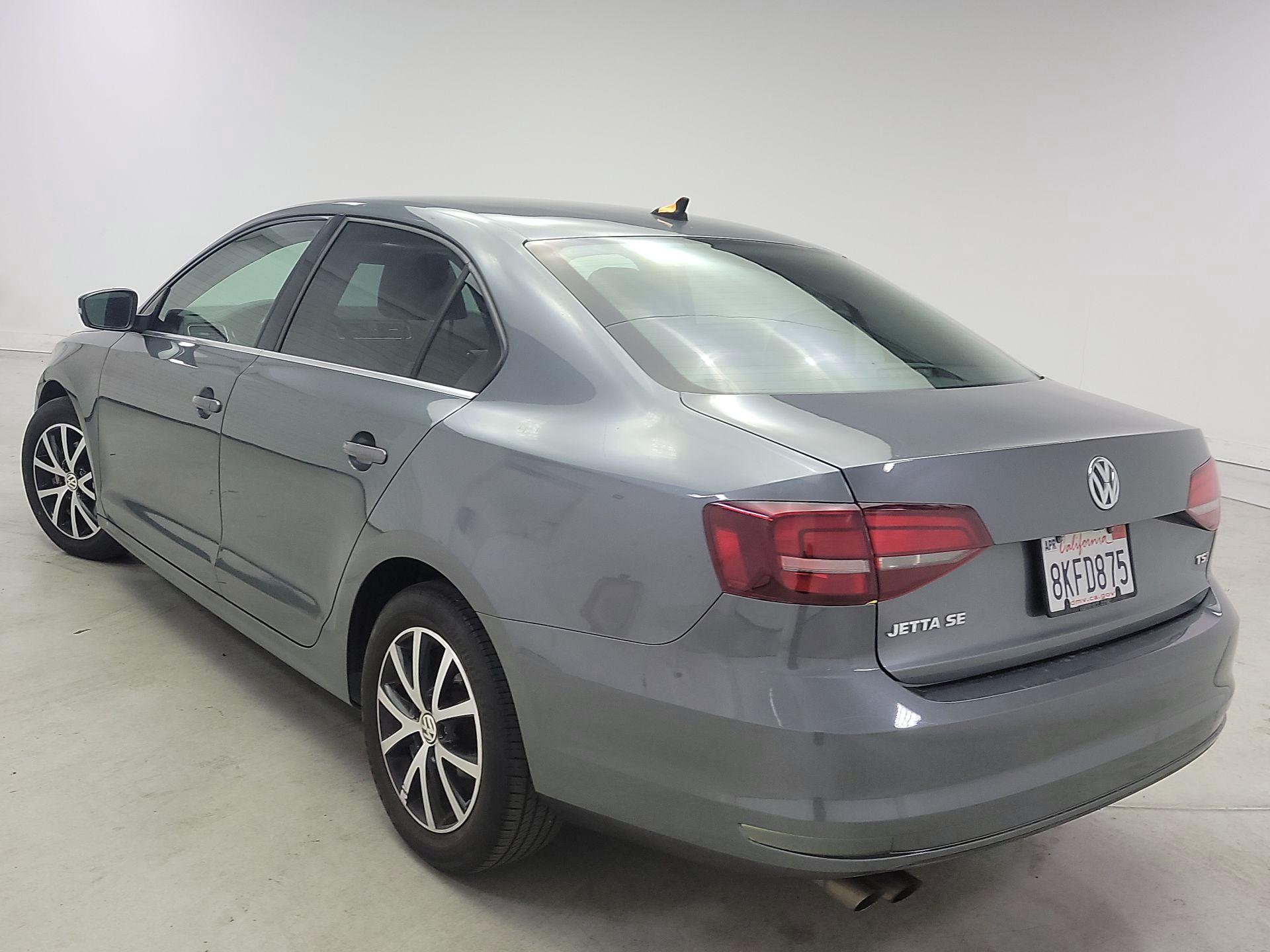 Thumbnail: 2017 Volkswagen Jetta - 7