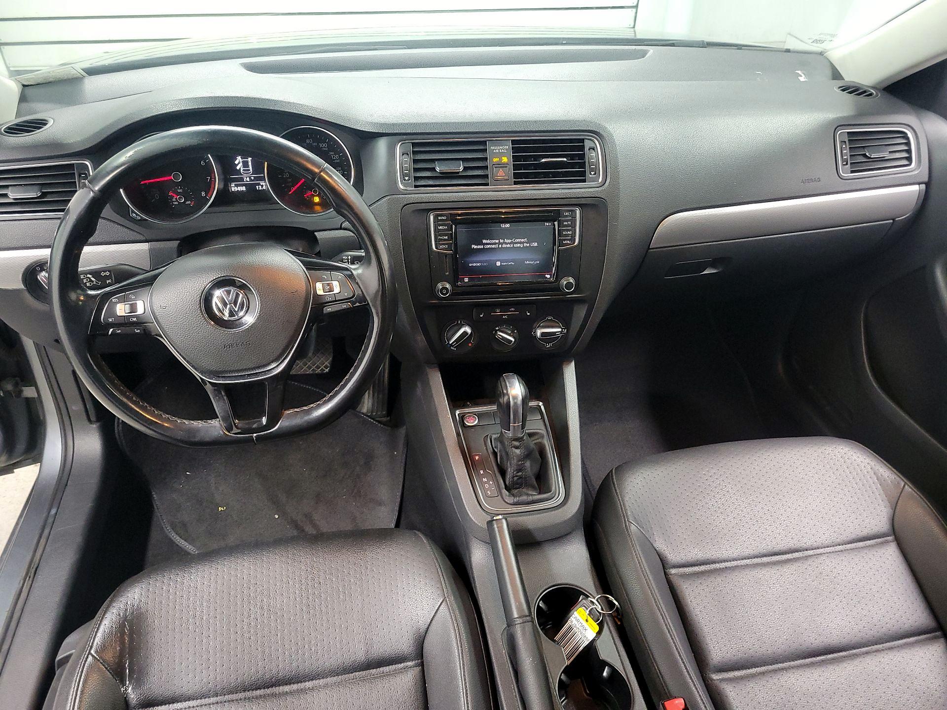 Thumbnail: 2017 Volkswagen Jetta - 8