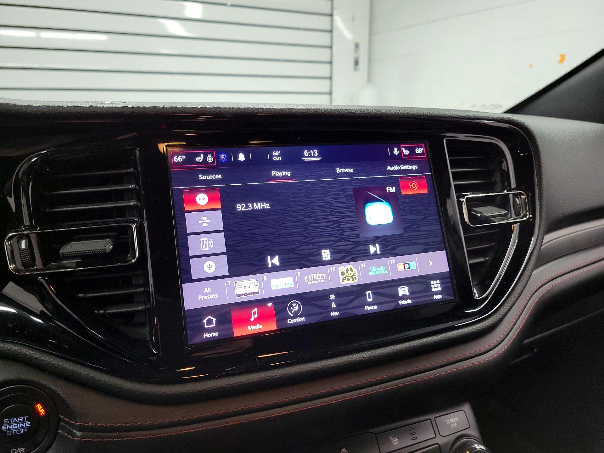 Thumbnail: 2021 Dodge Durango - 16