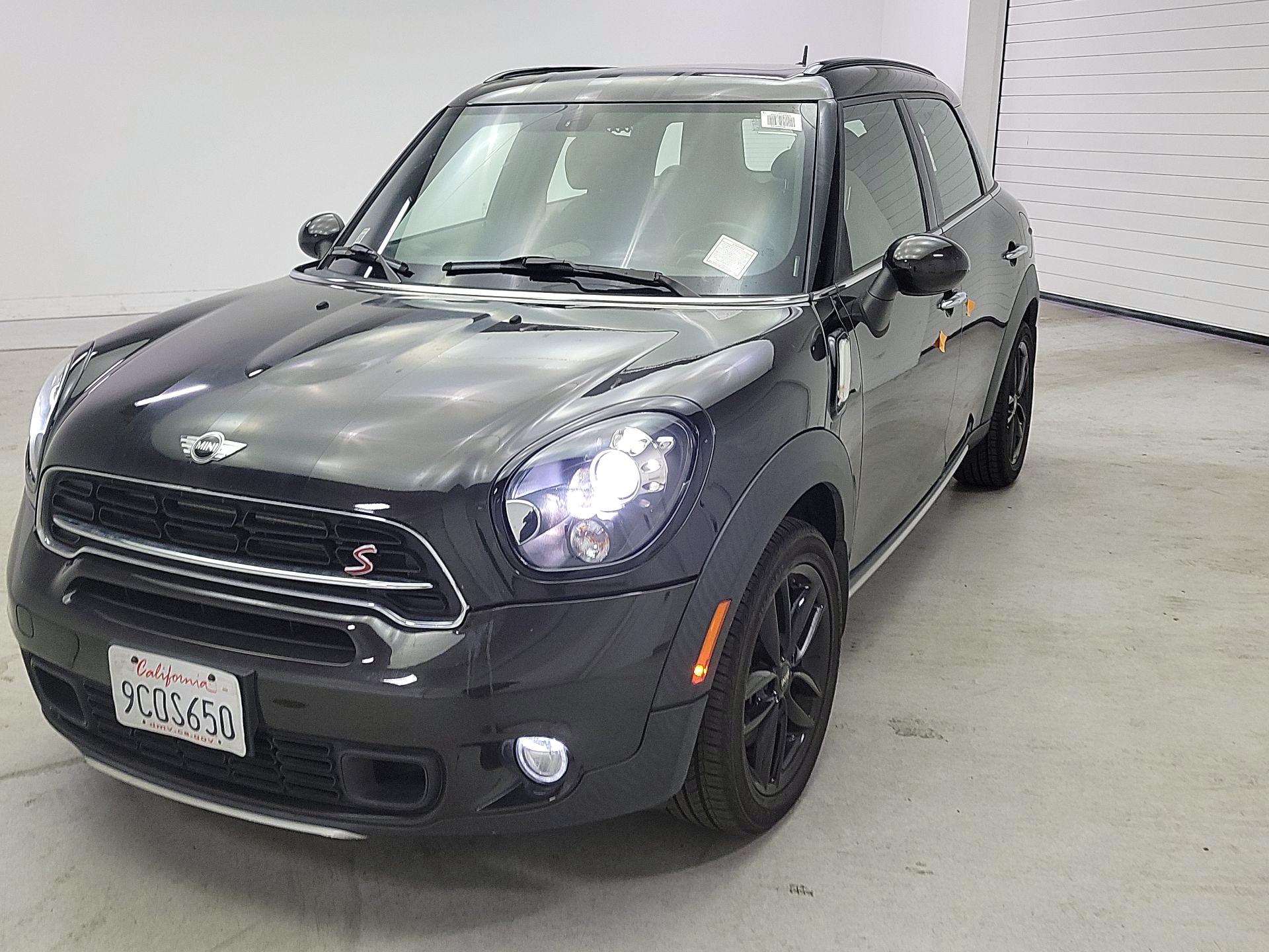 Thumbnail: 2016 MINI Cooper Countryman - 3