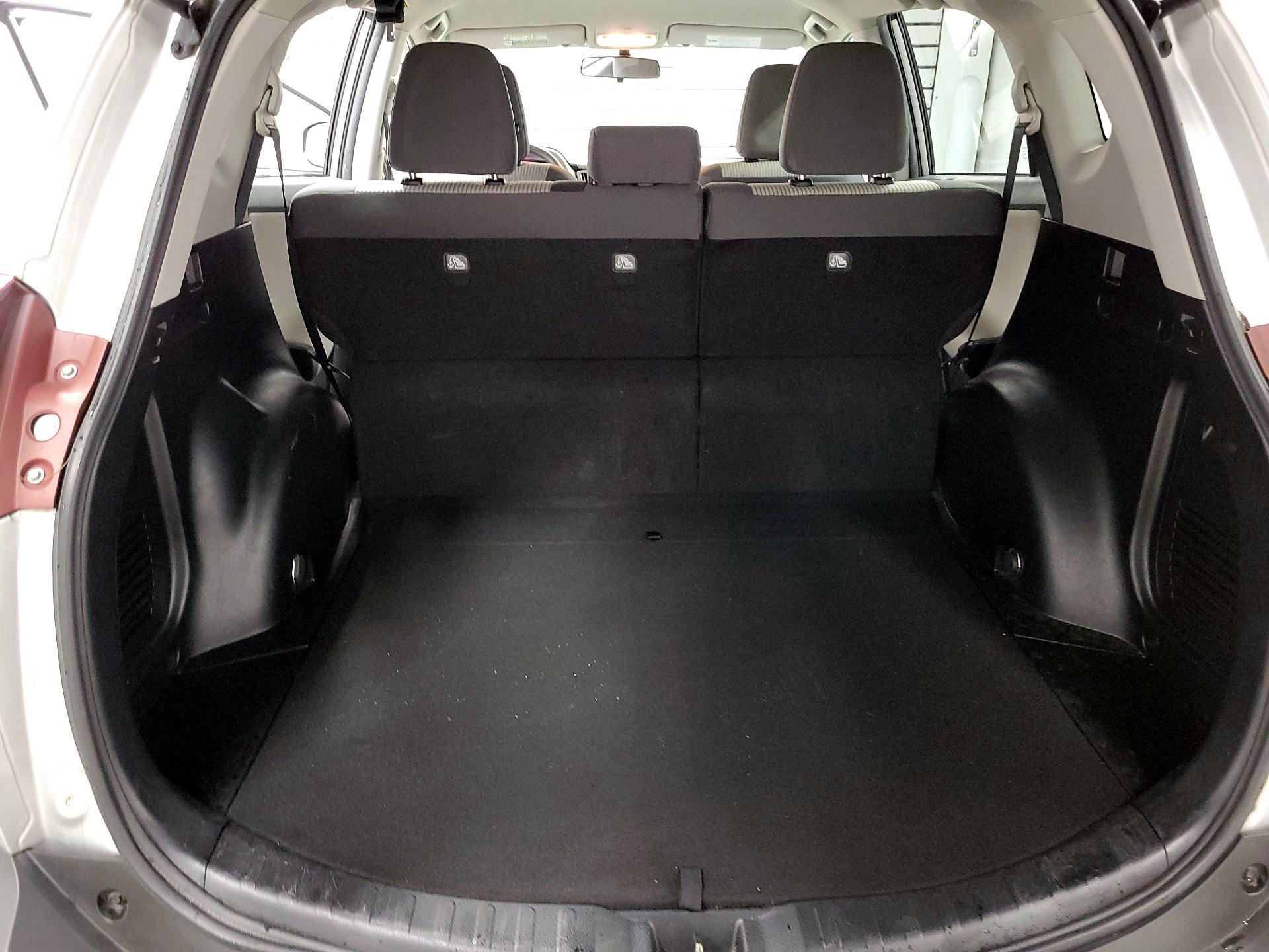 Thumbnail: 2015 Toyota RAV4 - 18