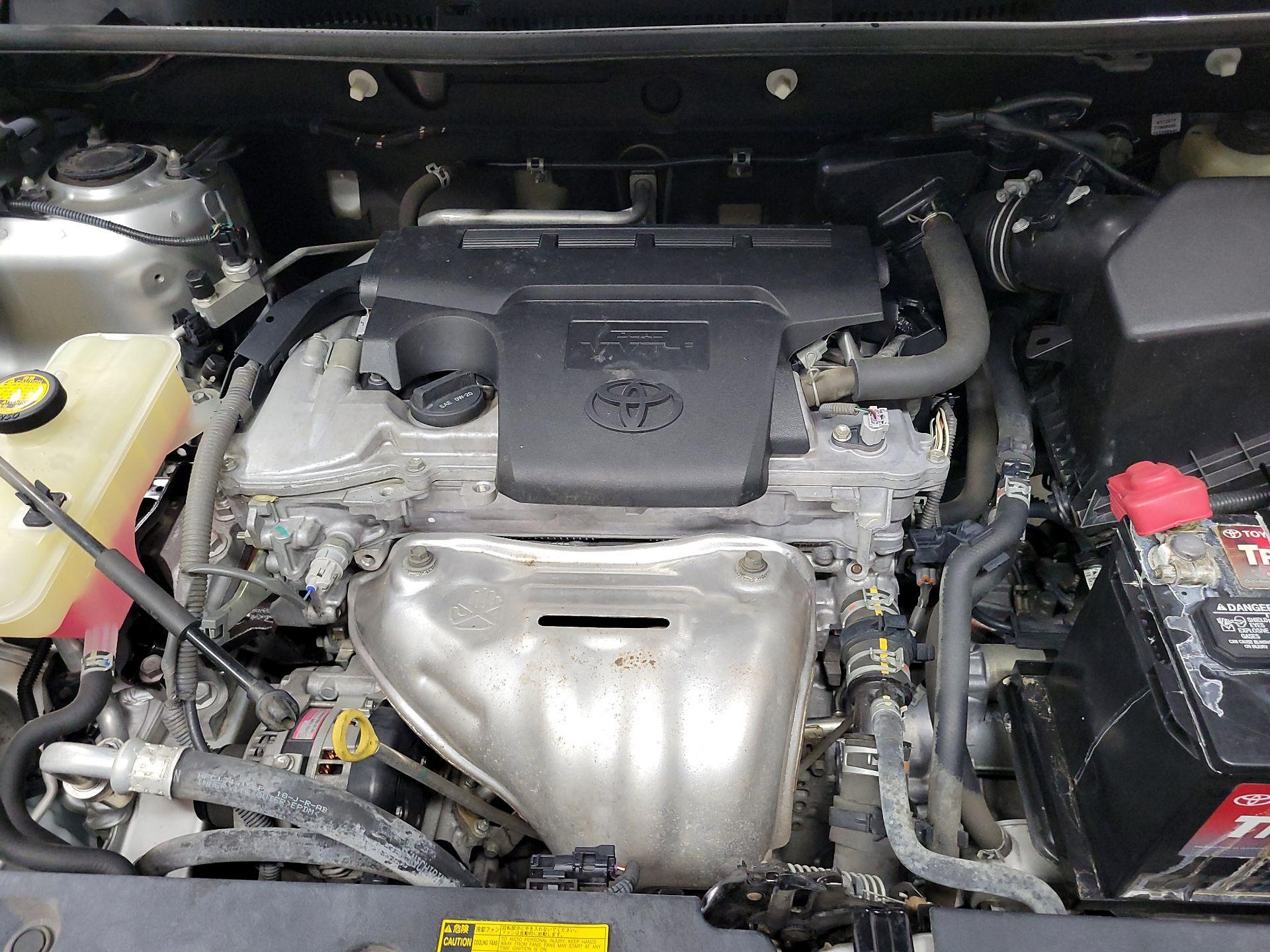 Thumbnail: 2015 Toyota RAV4 - 19