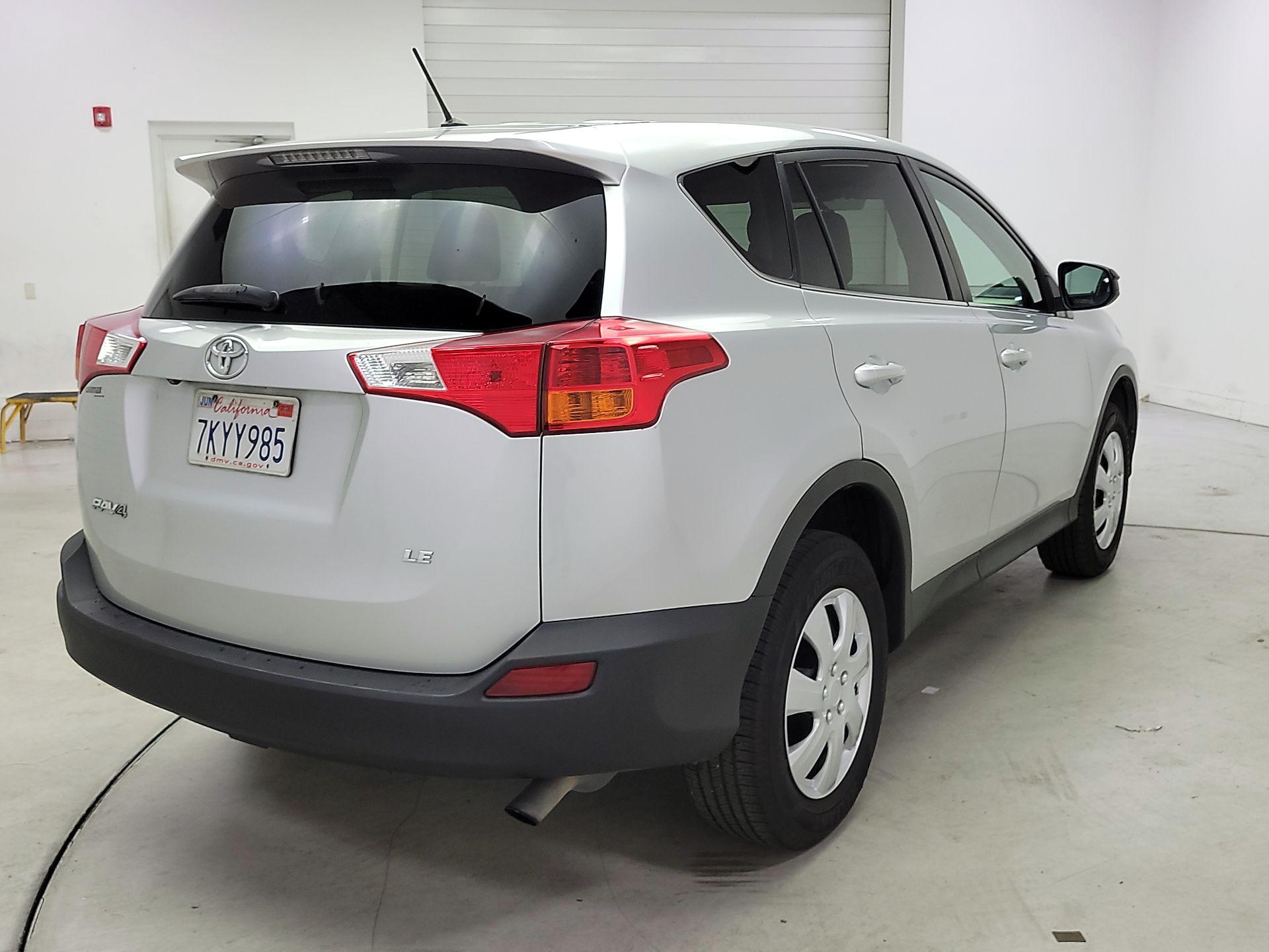 Thumbnail: 2015 Toyota RAV4 - 5