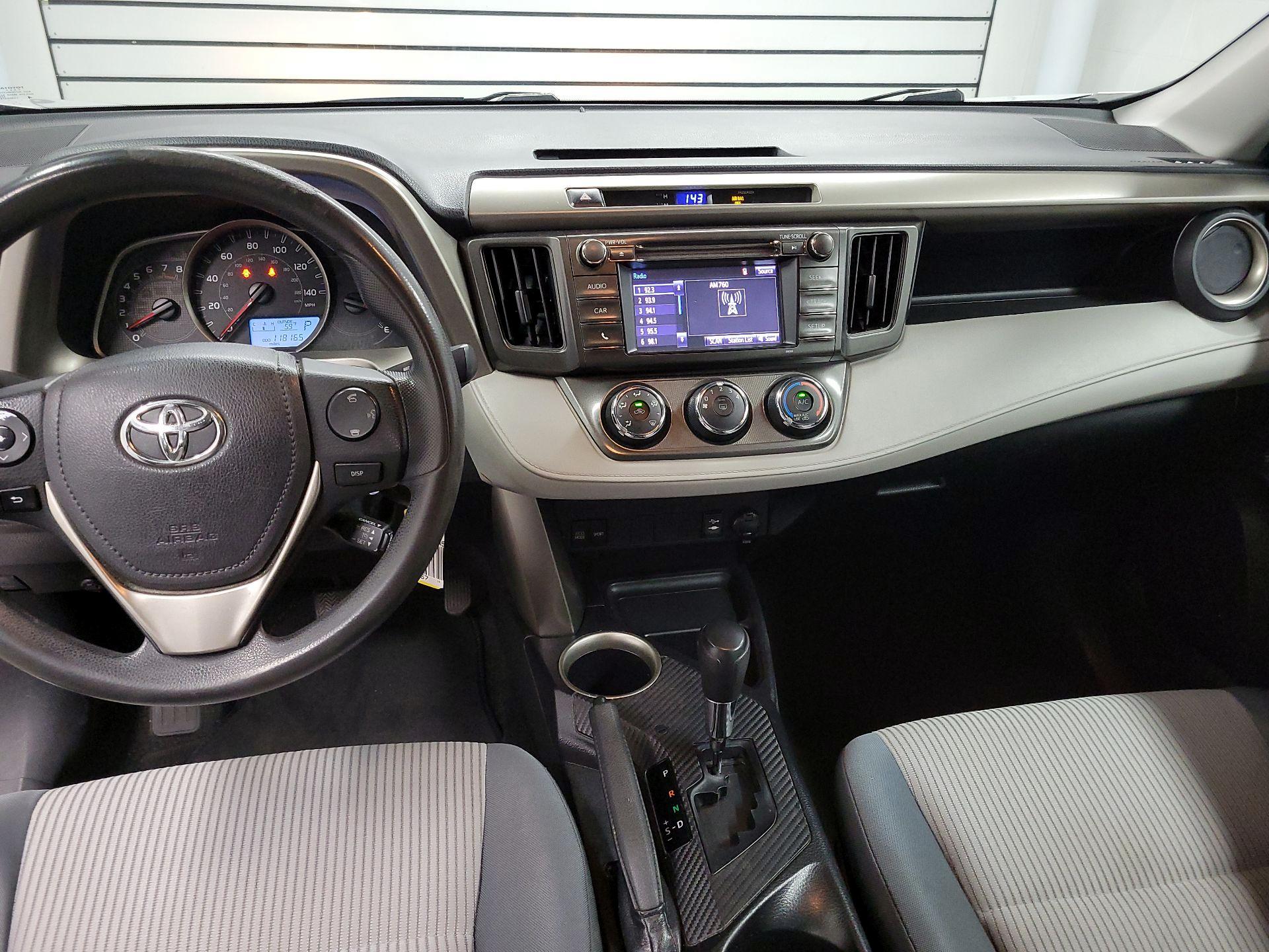 Thumbnail: 2015 Toyota RAV4 - 8