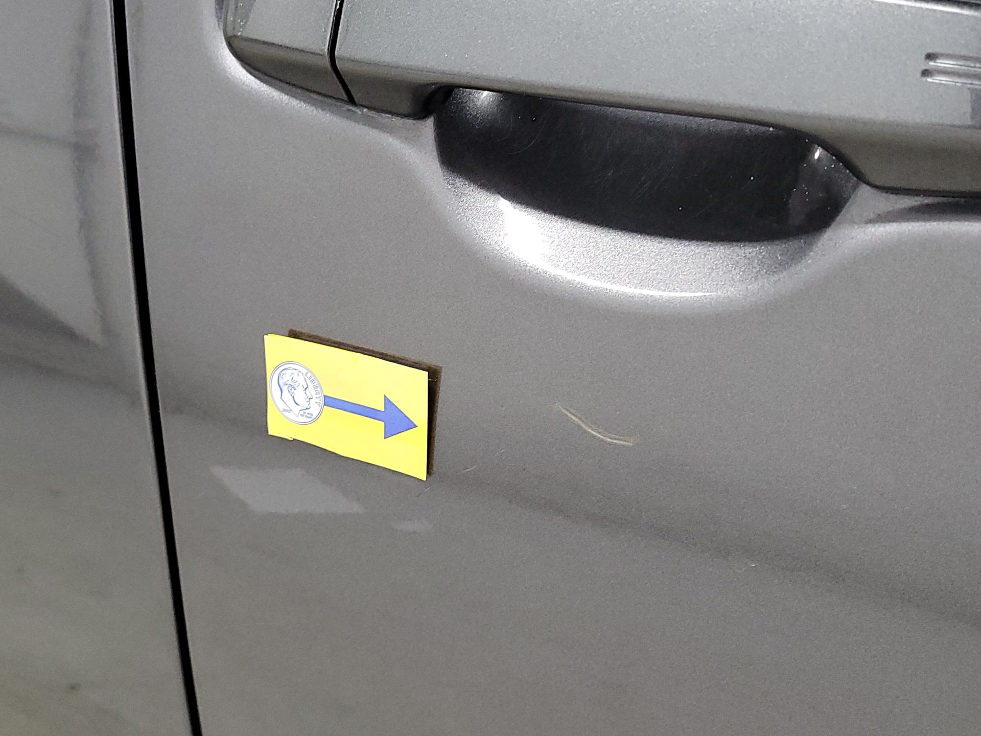 Thumbnail: 2015 Toyota Prius c - 17