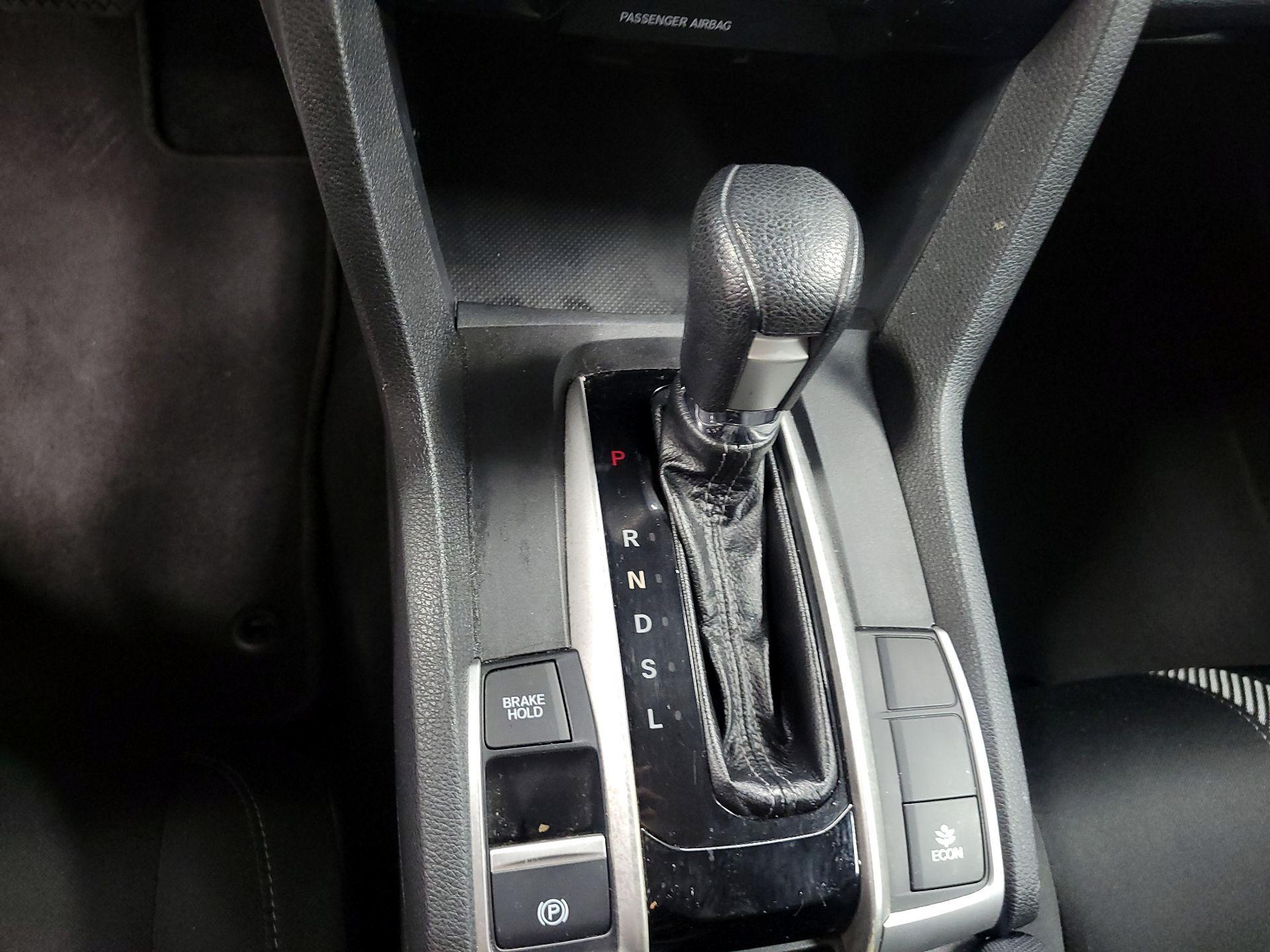 Thumbnail: 2017 Honda Civic - 17