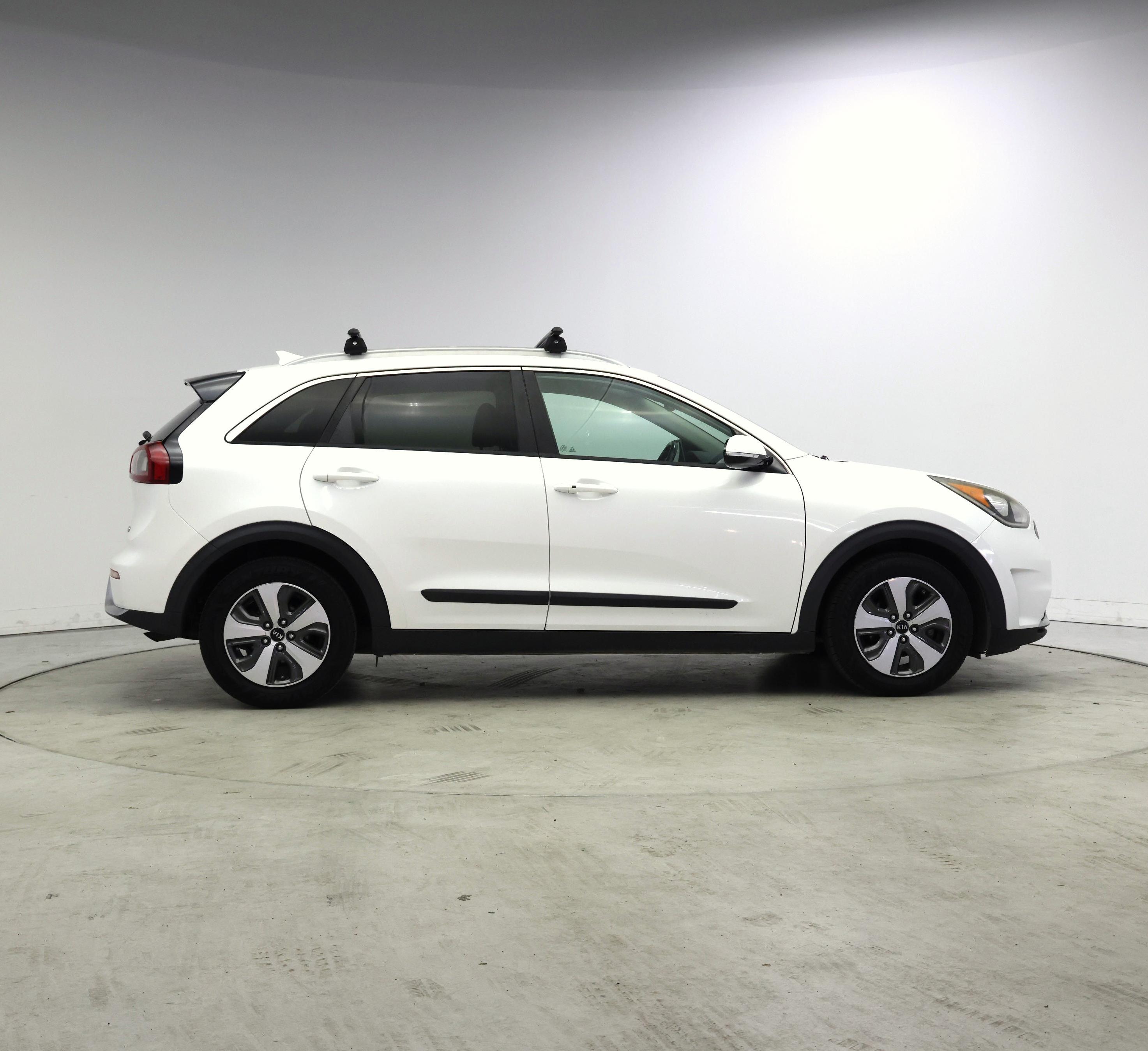 Thumbnail: 2018 Kia Niro - 7