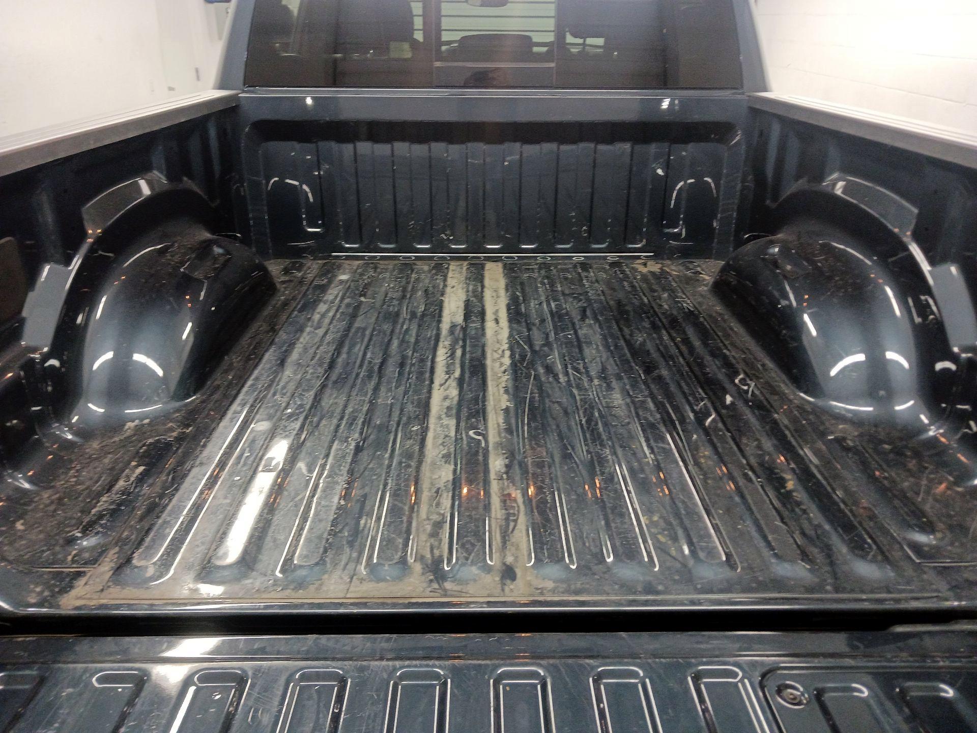 Thumbnail: 2025 RAM 1500 - 17