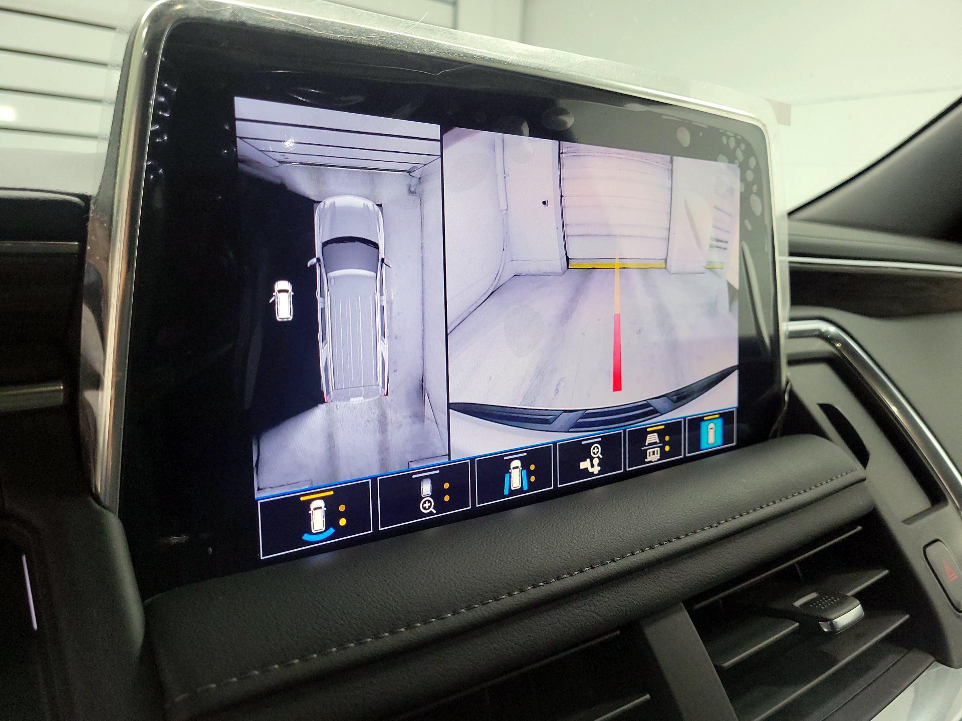 Thumbnail: 2021 Chevrolet Tahoe - 14