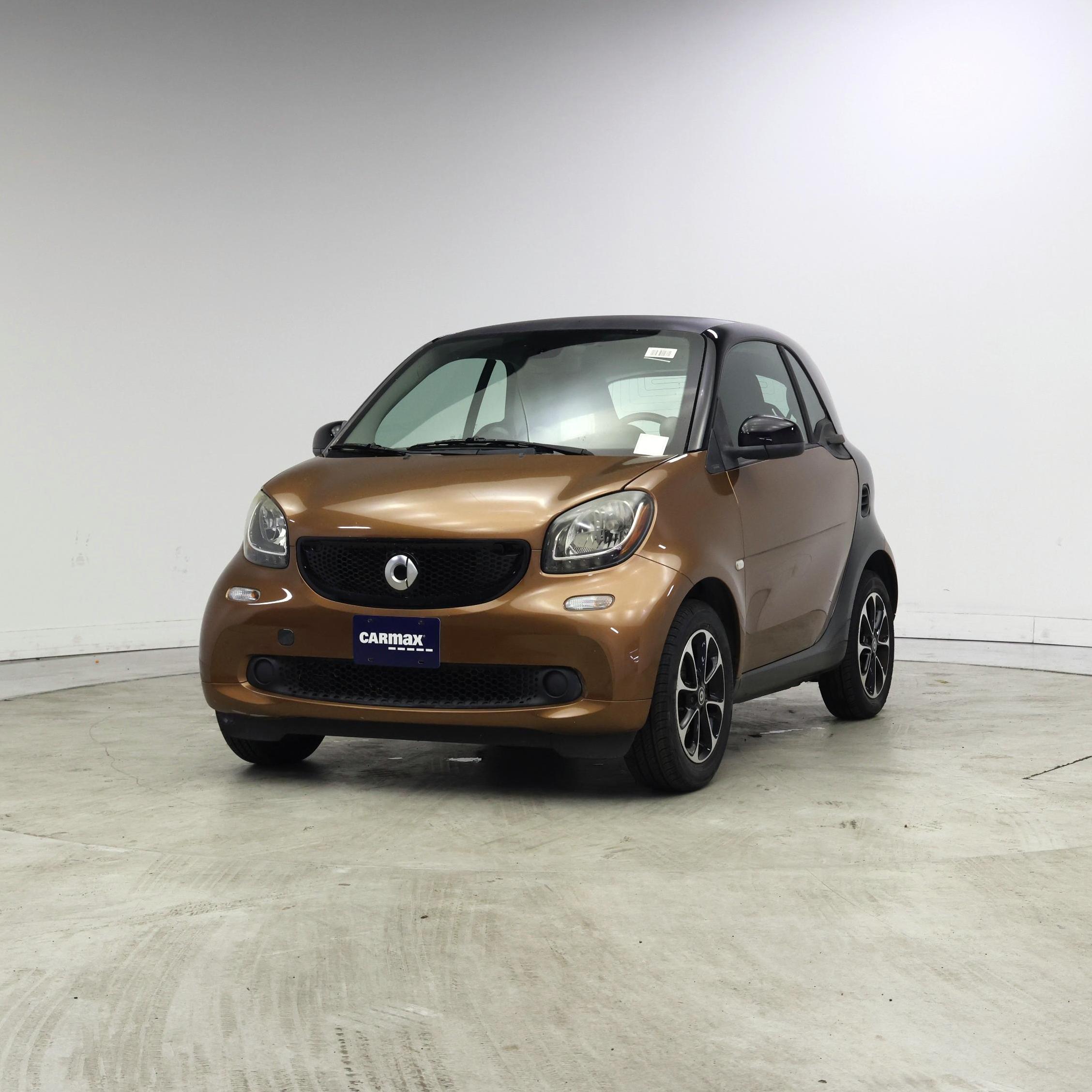Thumbnail: 2016 smart fortwo - 4