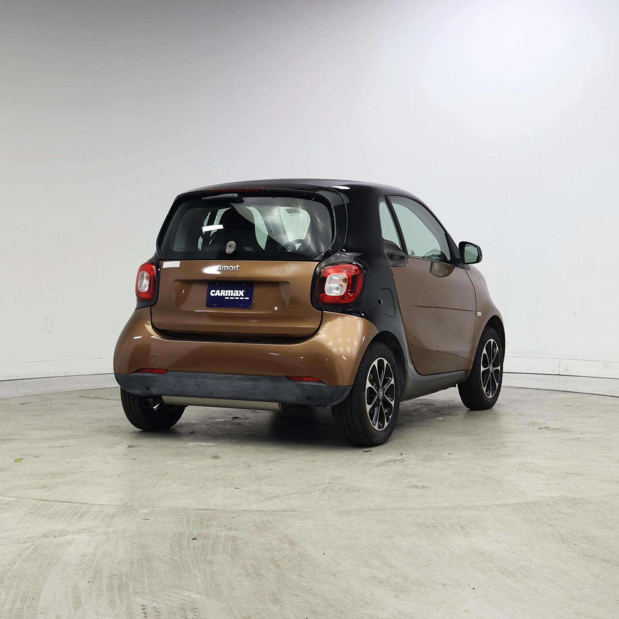 Thumbnail: 2016 smart fortwo - 8