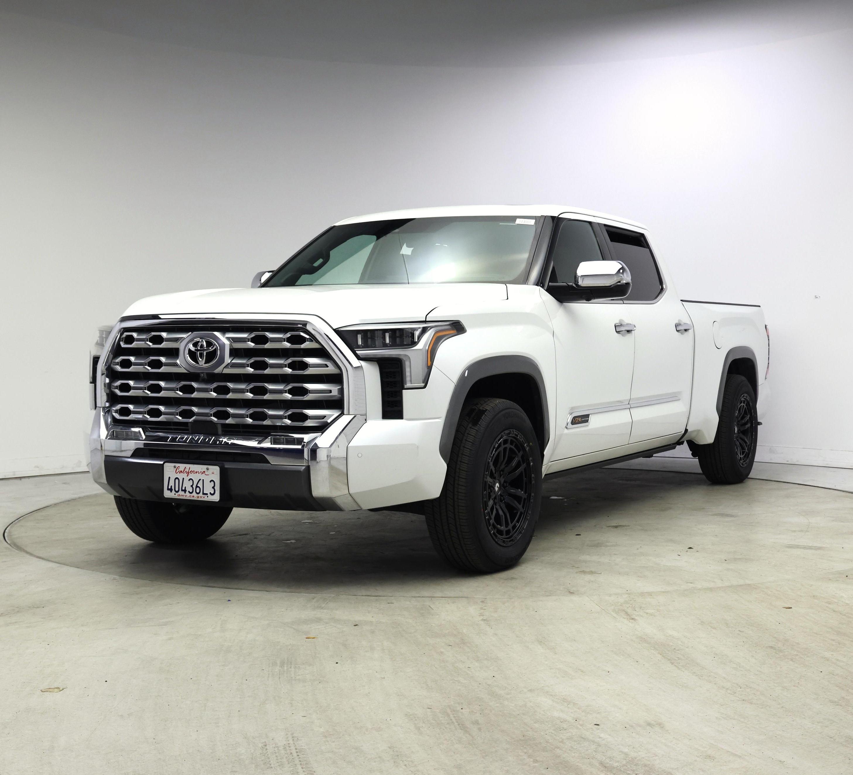 Thumbnail: 2022 Toyota Tundra - 4