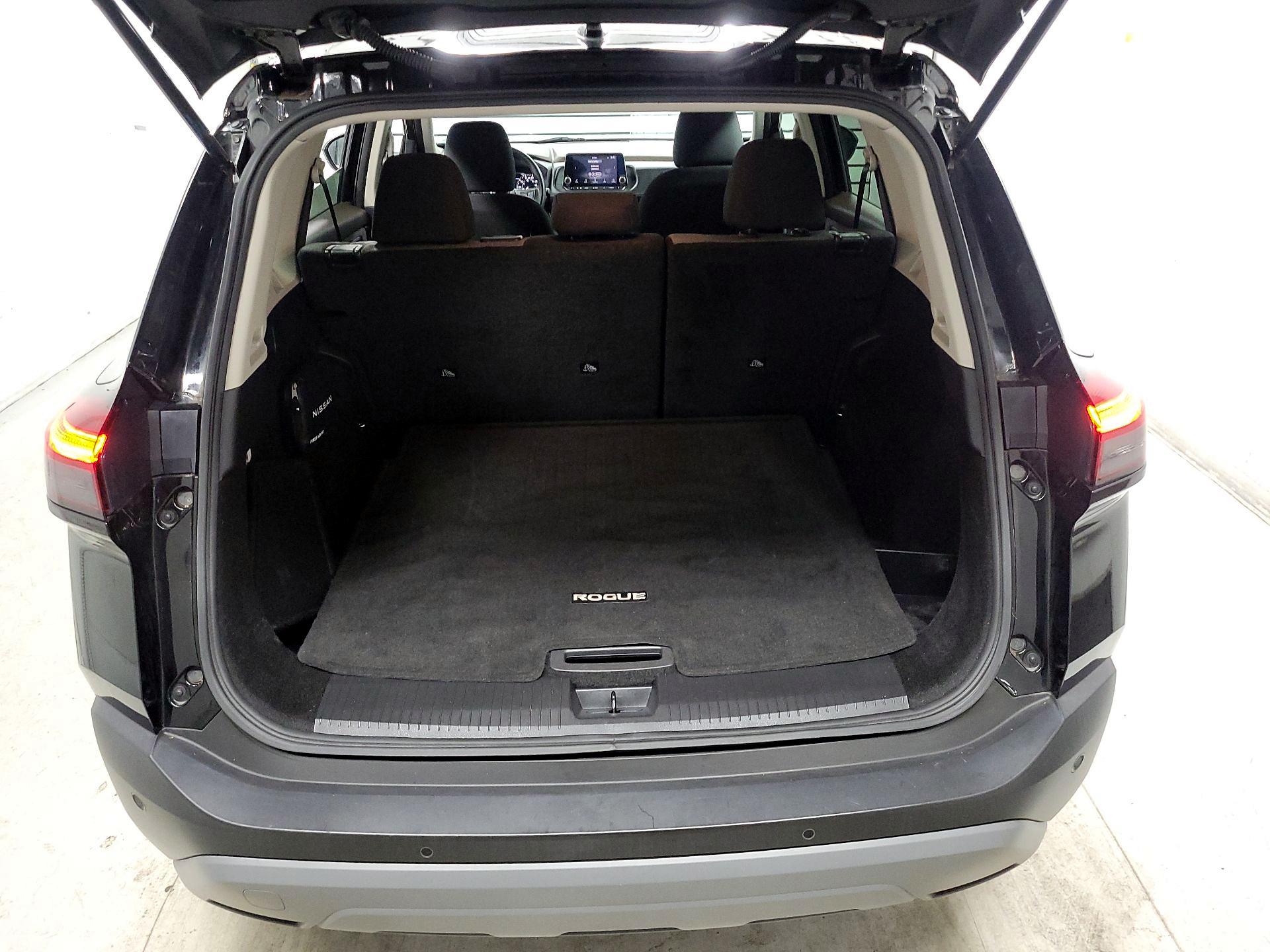 Thumbnail: 2023 Nissan Rogue - 10