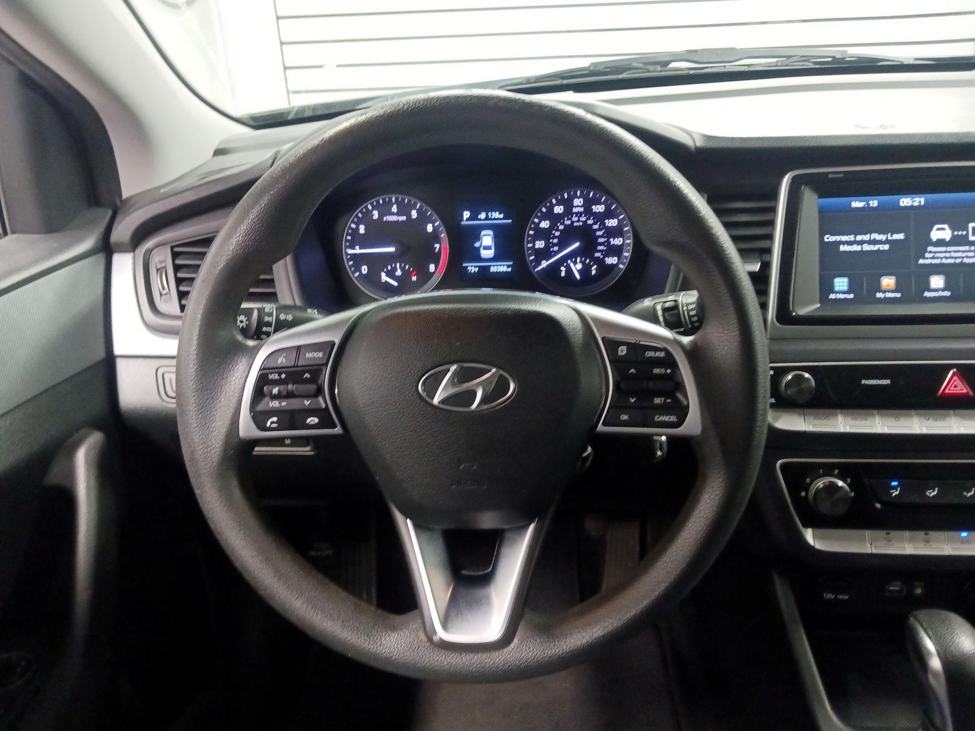 Thumbnail: 2019 Hyundai Sonata - 10