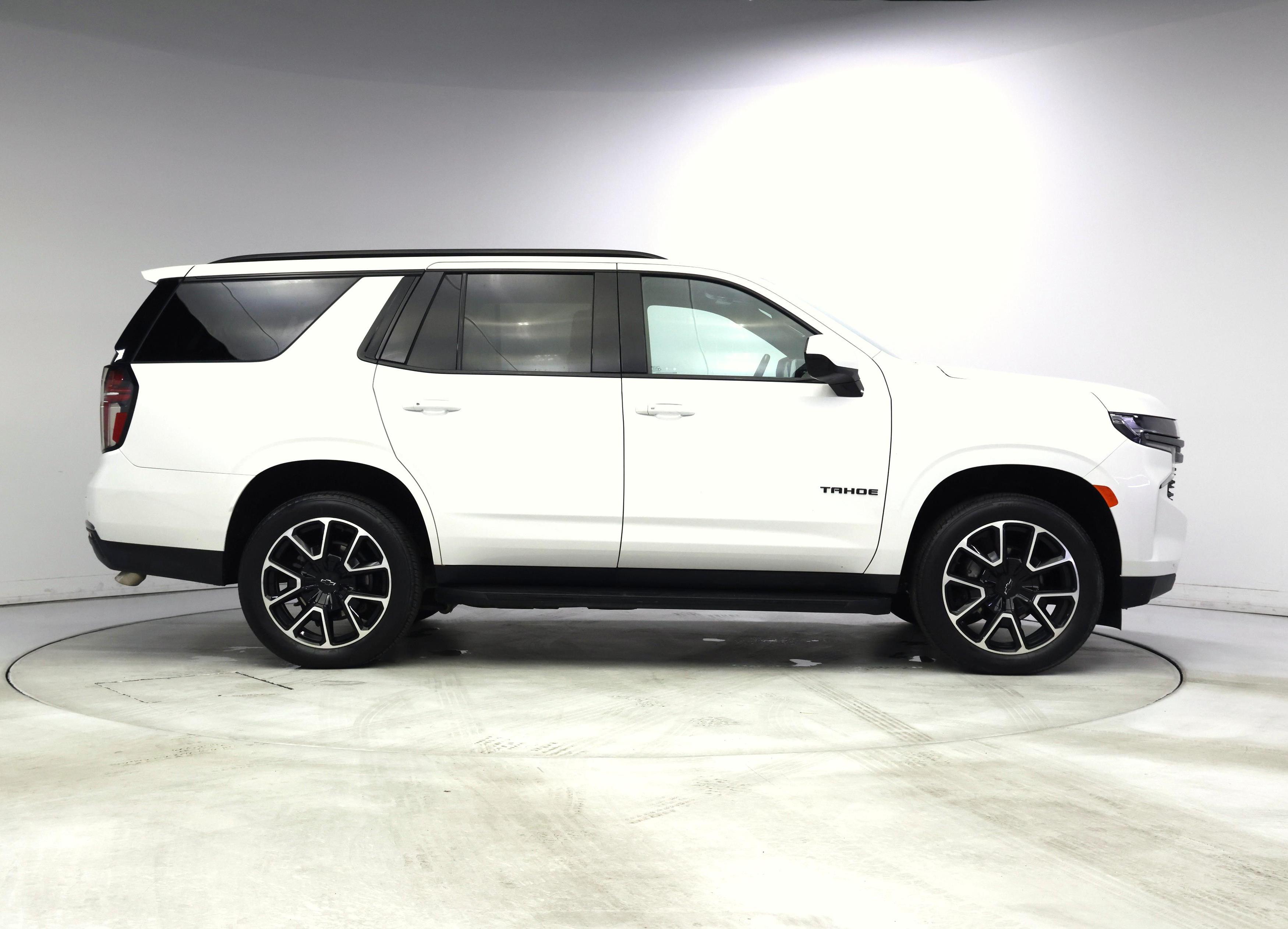Thumbnail: 2022 Chevrolet Tahoe - 7