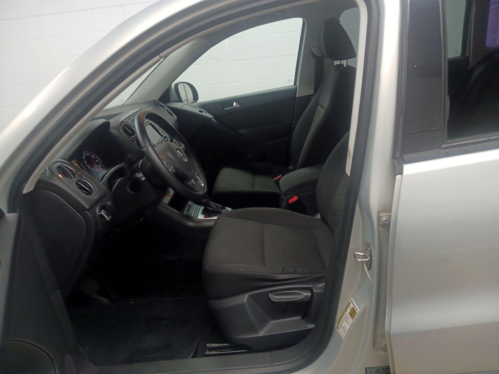 Thumbnail: 2015 Volkswagen Tiguan - 11