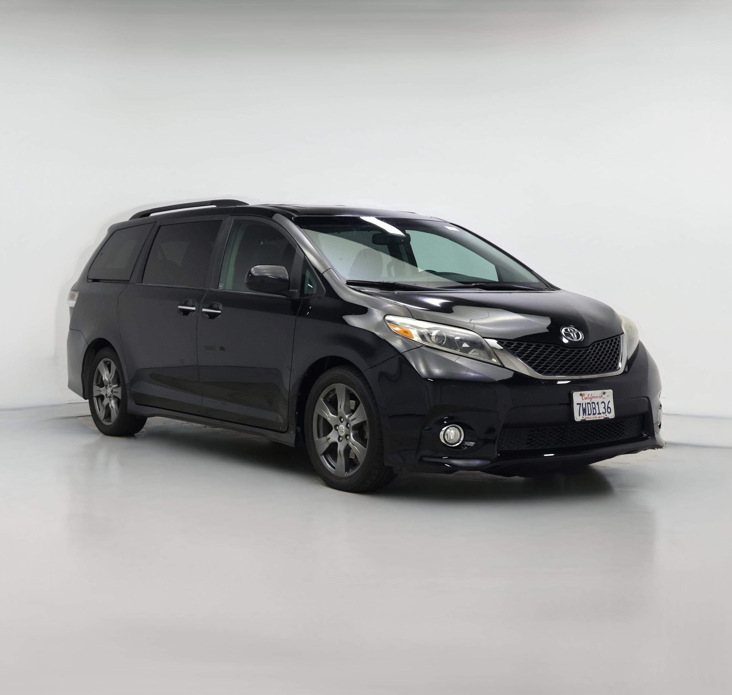 Thumbnail: 2017 Toyota Sienna - 1