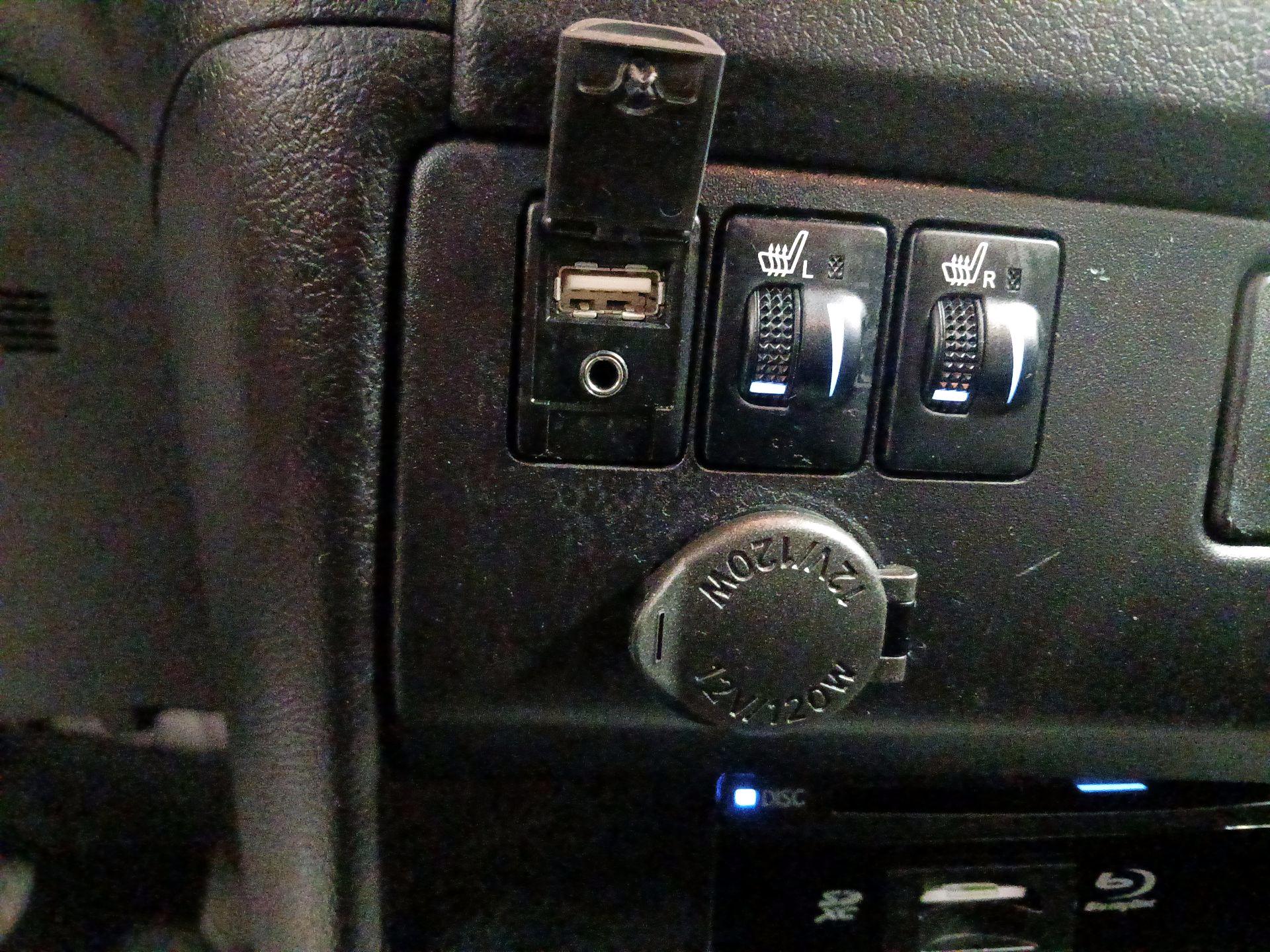 Thumbnail: 2017 Toyota Sienna - 19