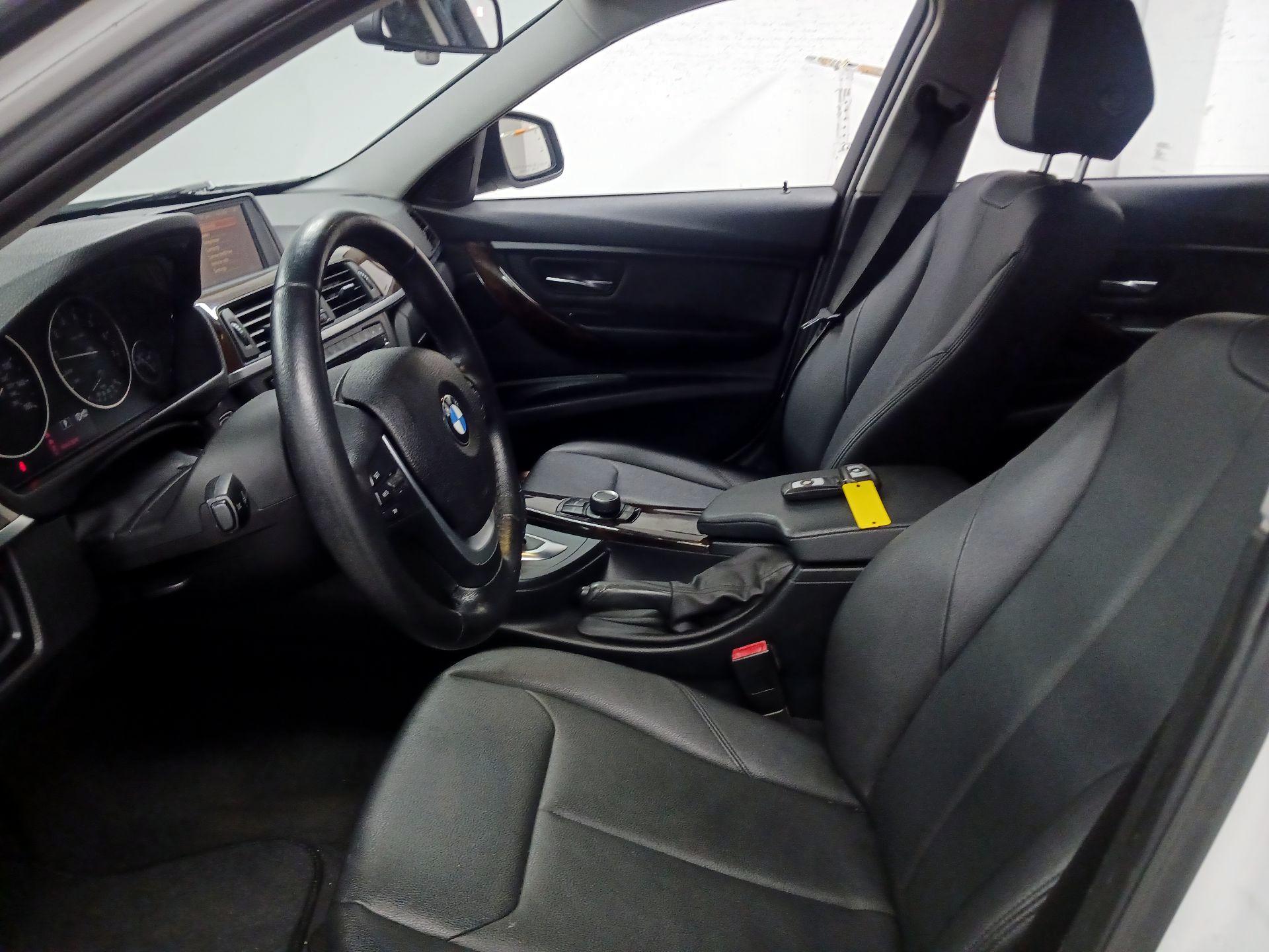 Thumbnail: 2015 BMW 3 Series - 11