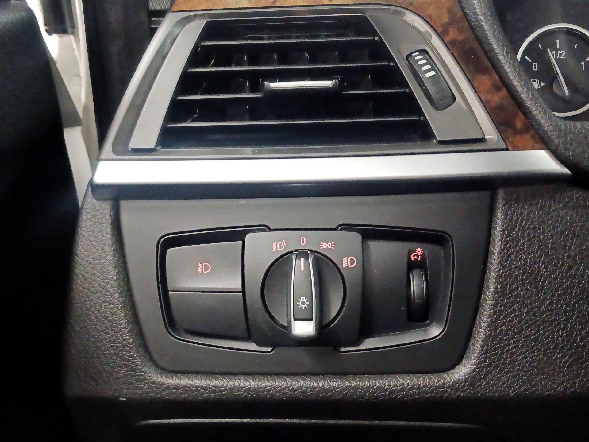 Thumbnail: 2015 BMW 3 Series - 13