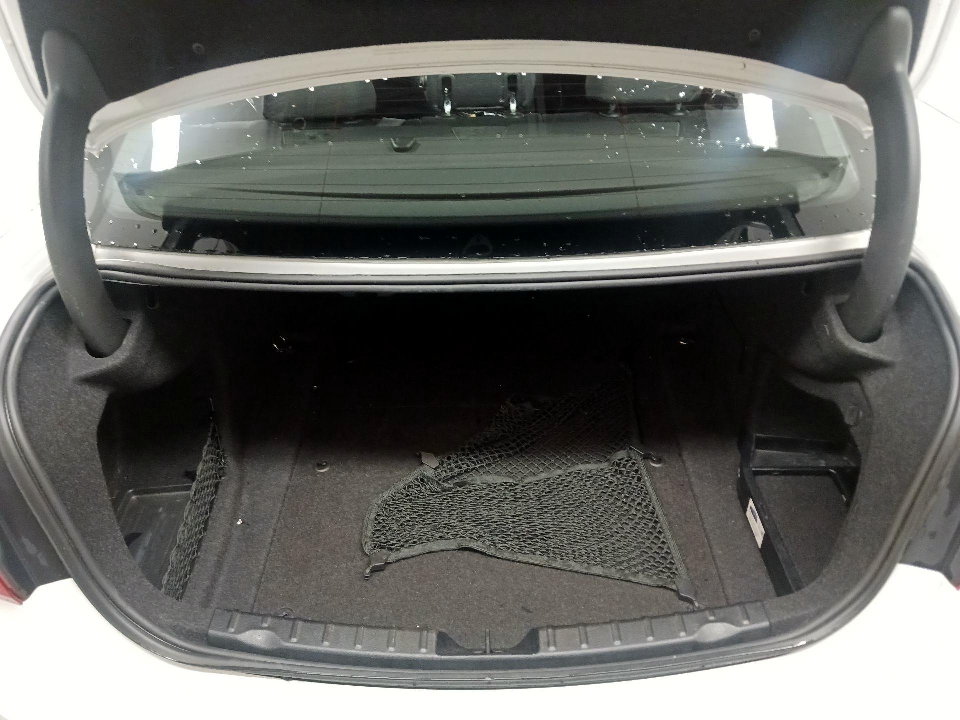 Thumbnail: 2015 BMW 3 Series - 18