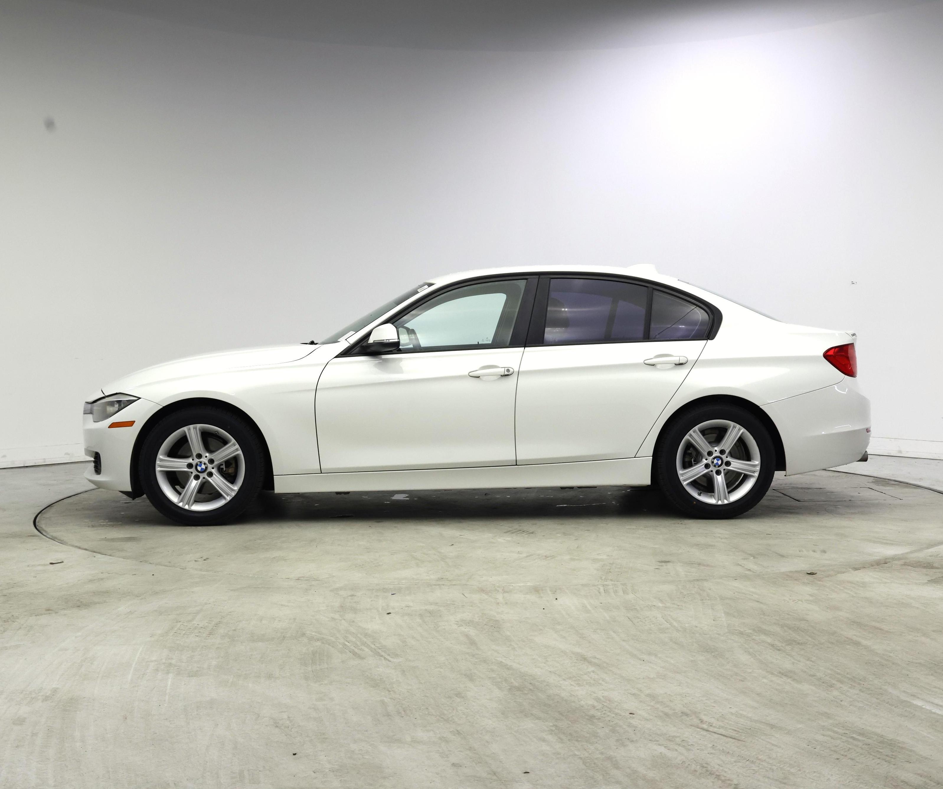 Thumbnail: 2015 BMW 3 Series - 3