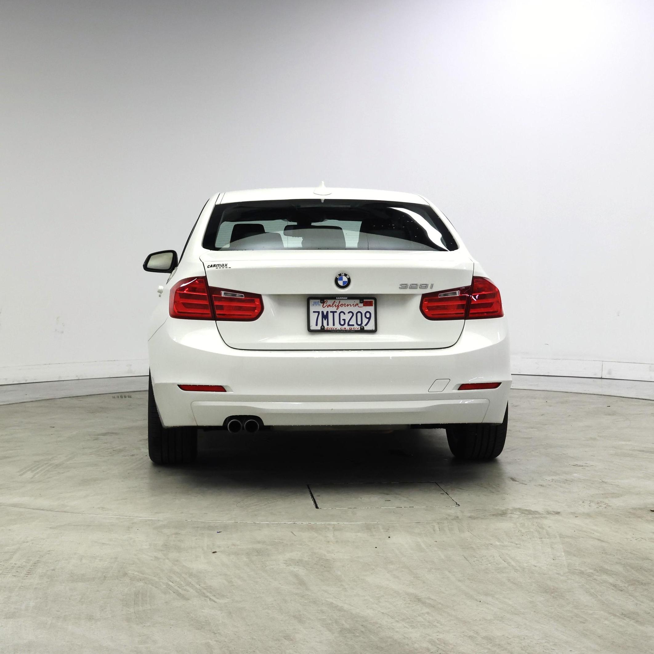 Thumbnail: 2015 BMW 3 Series - 6