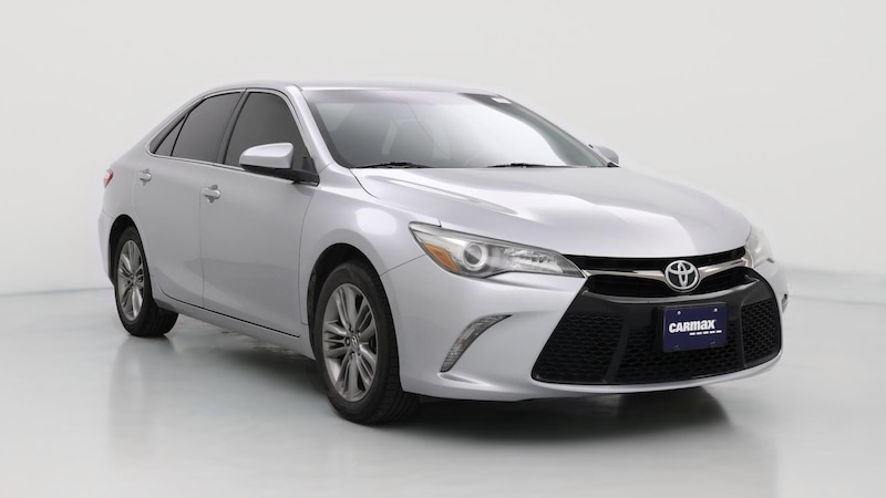 2016 Toyota Camry SE Hero Image