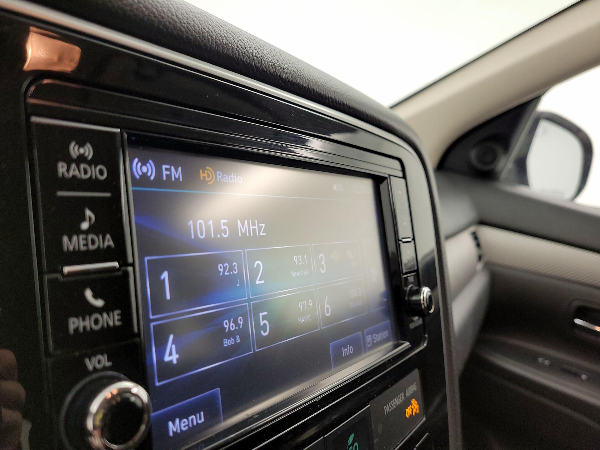 Thumbnail: 2018 Mitsubishi Outlander - 15