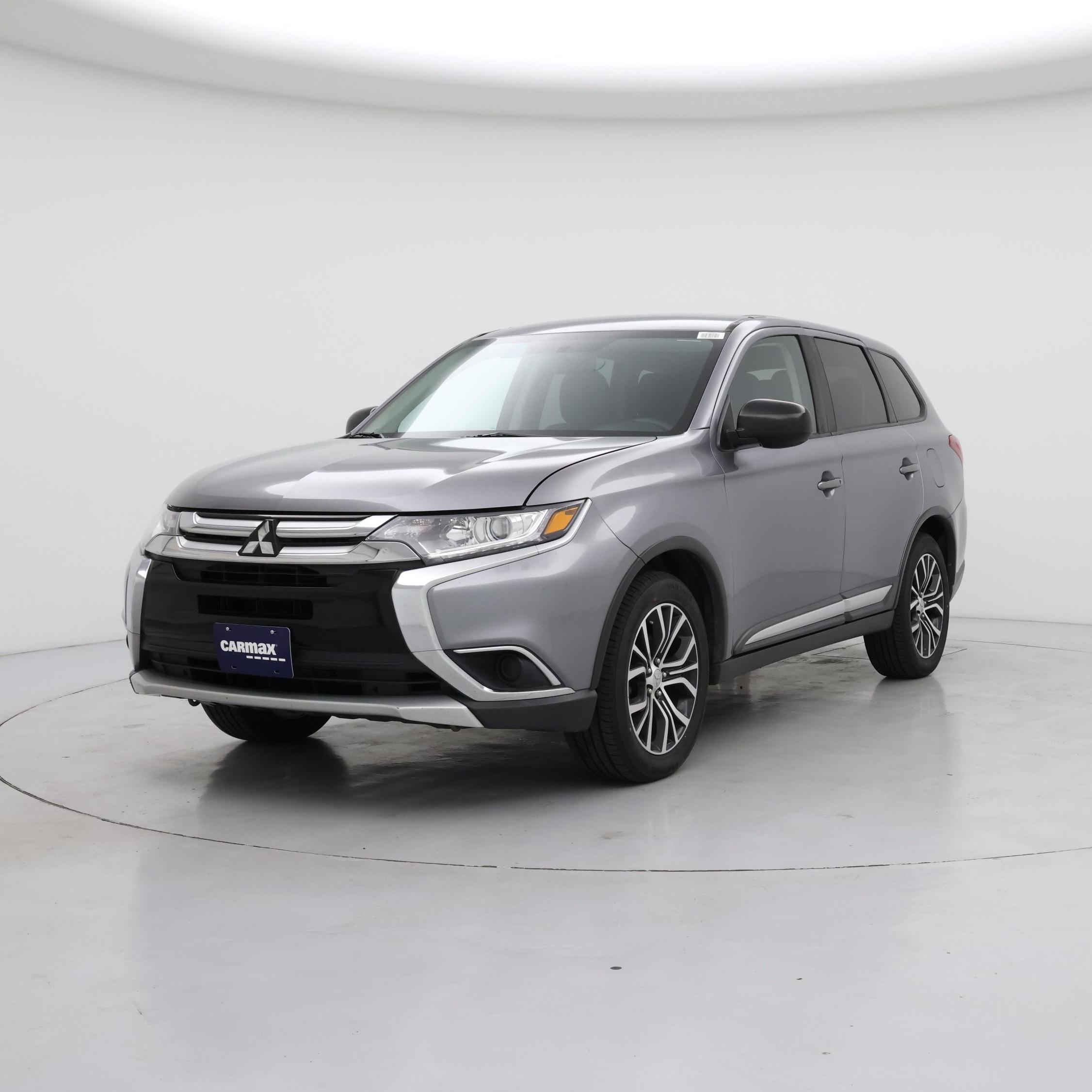 Thumbnail: 2018 Mitsubishi Outlander - 4