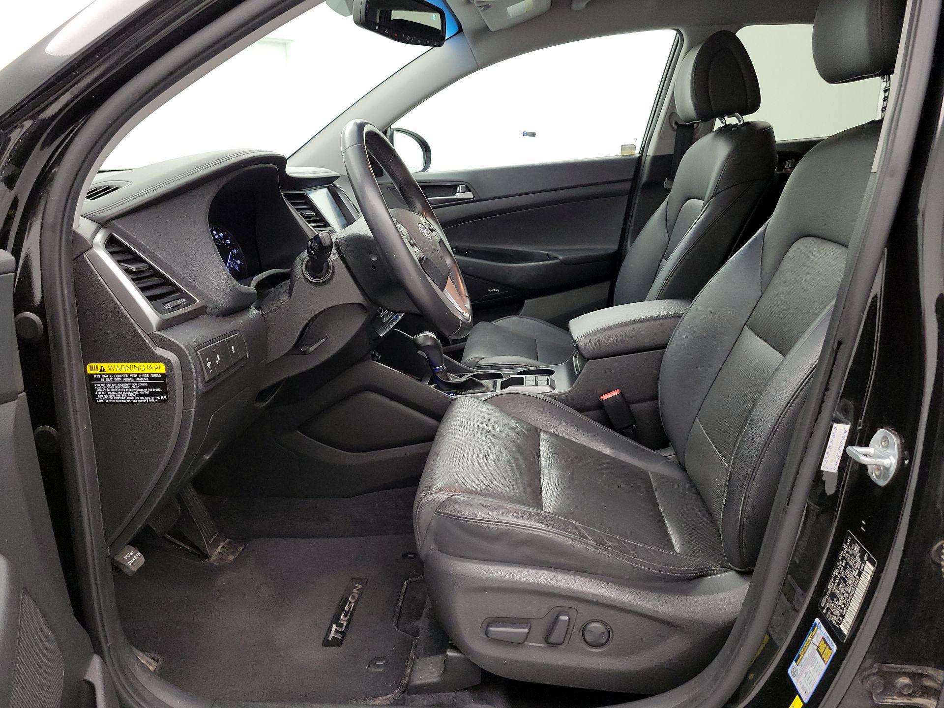 Thumbnail: 2017 Hyundai Tucson - 11