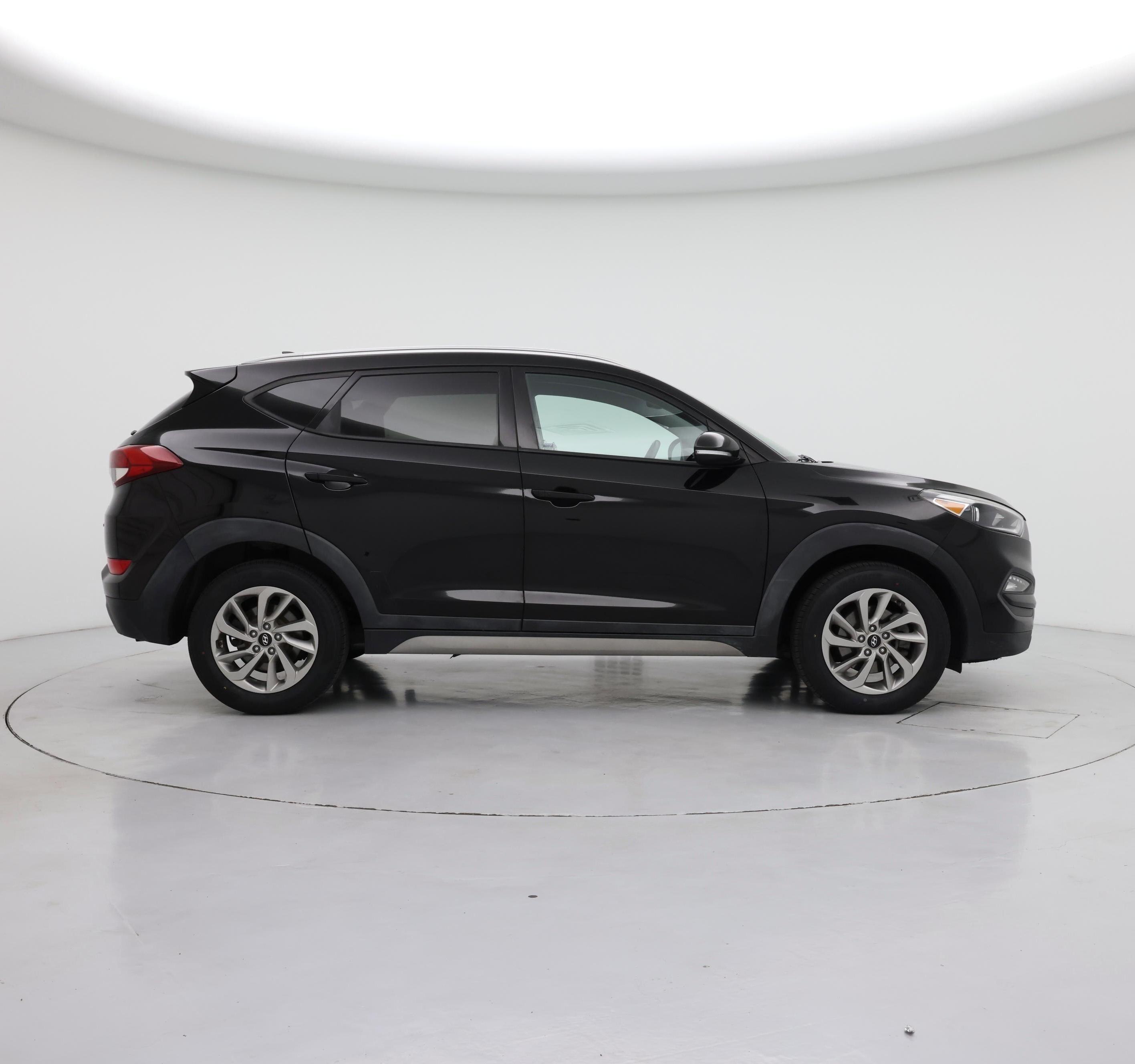 Thumbnail: 2017 Hyundai Tucson - 7