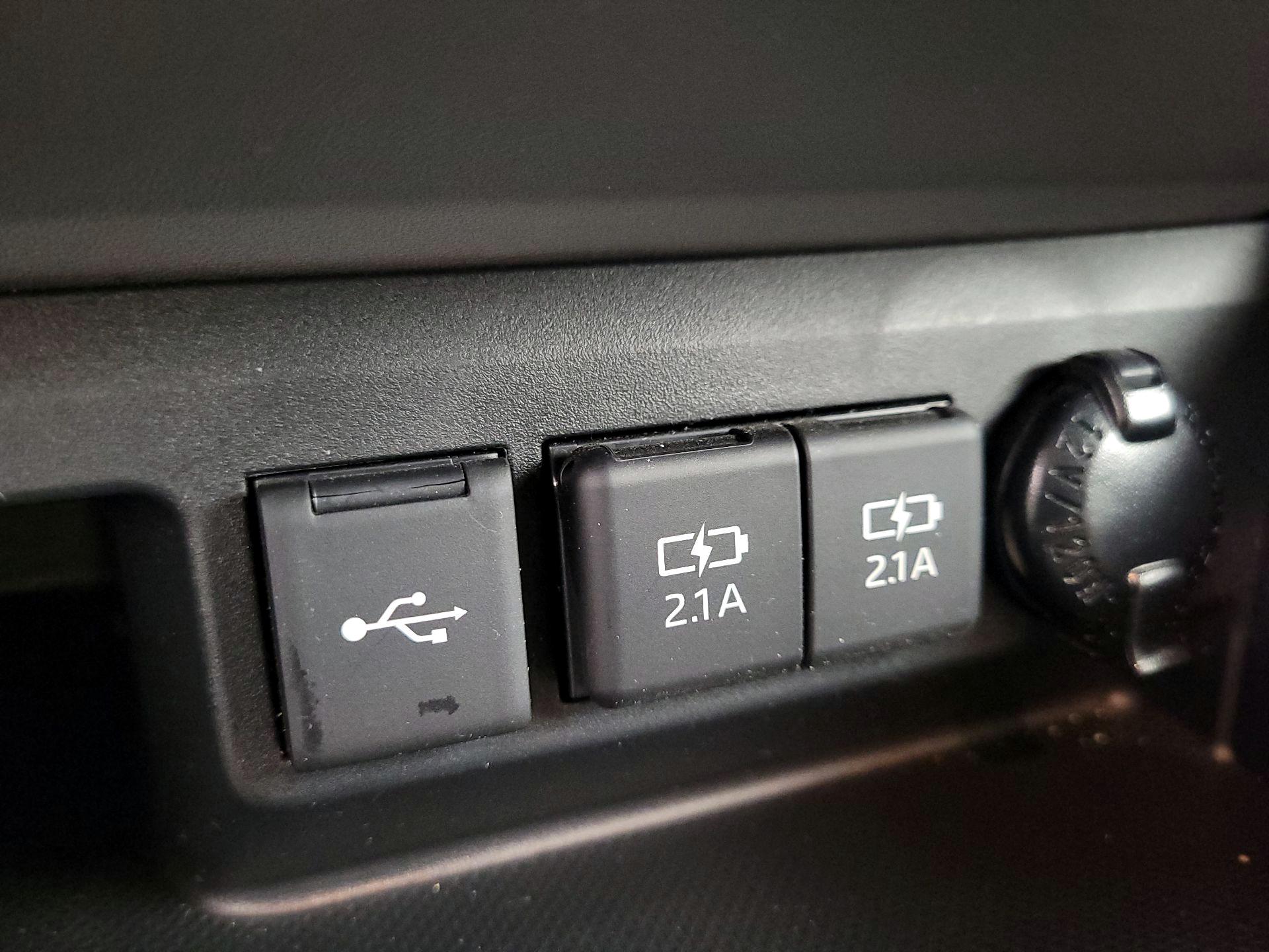 Thumbnail: 2021 Toyota Highlander - 19