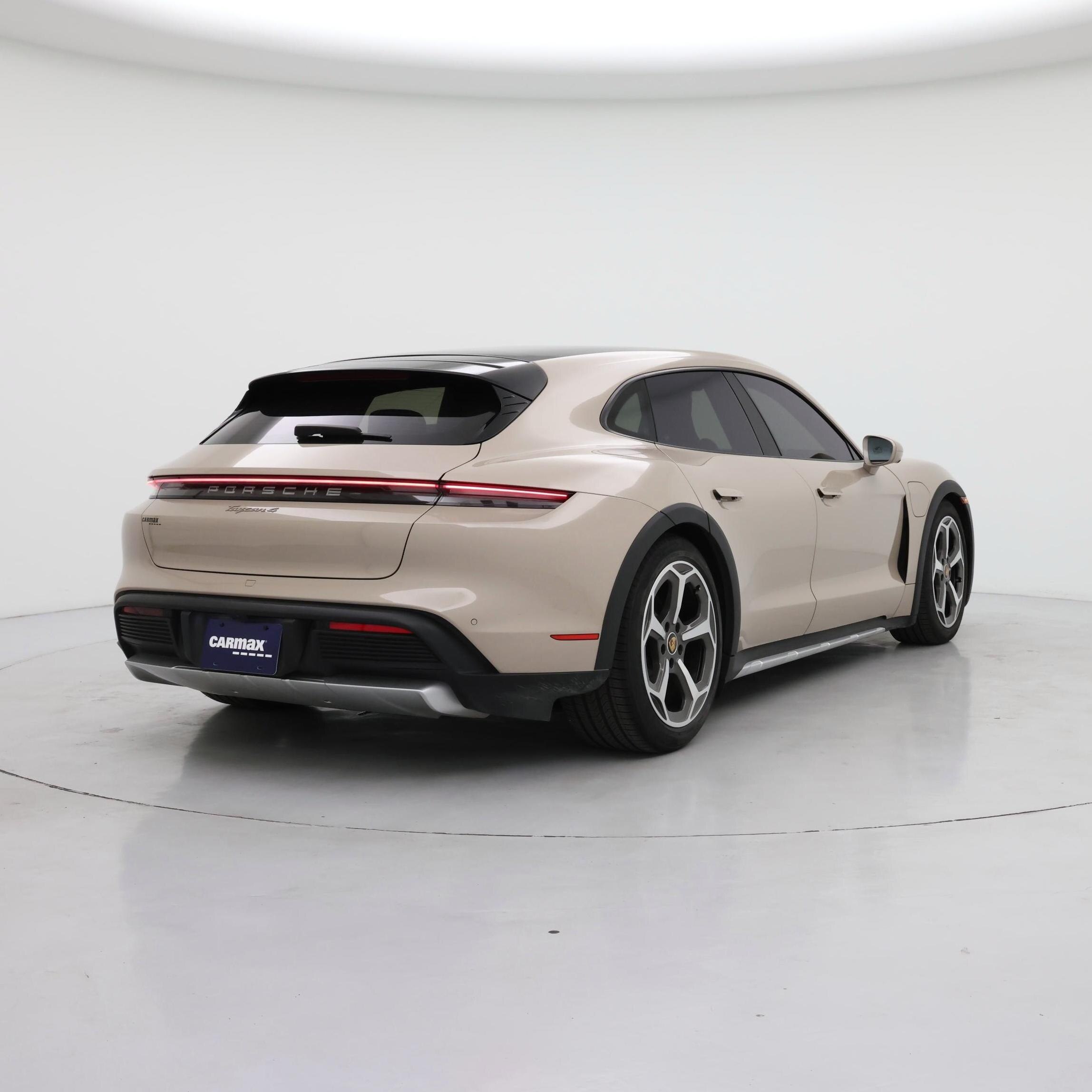 Thumbnail: 2021 Porsche Taycan - 8