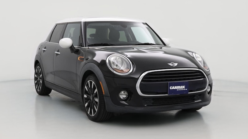2016 MINI Cooper Hardtop  Hero Image
