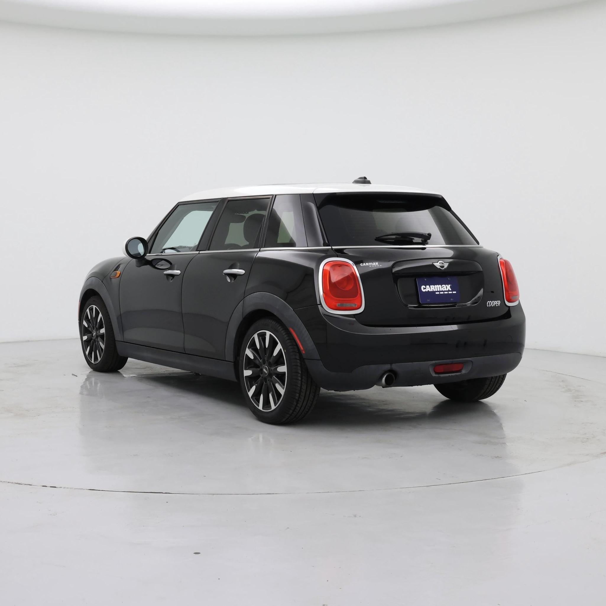 Thumbnail: 2016 MINI Cooper Hardtop - 2