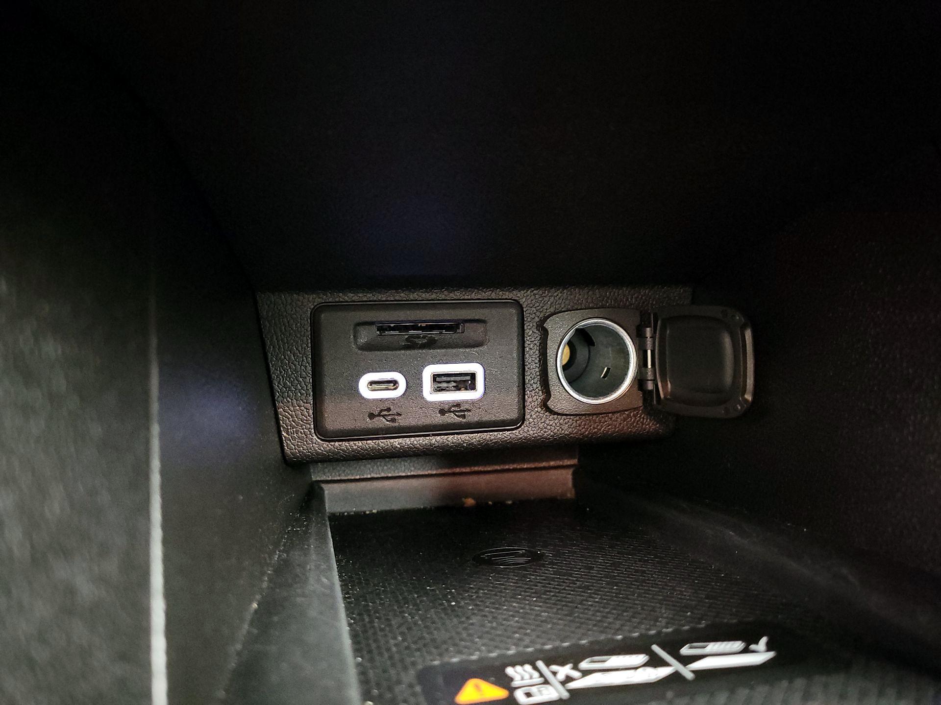 Thumbnail: 2023 Chevrolet Bolt EUV - 18