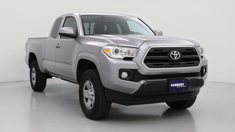 2016 Toyota Tacoma SR5 Hero Image
