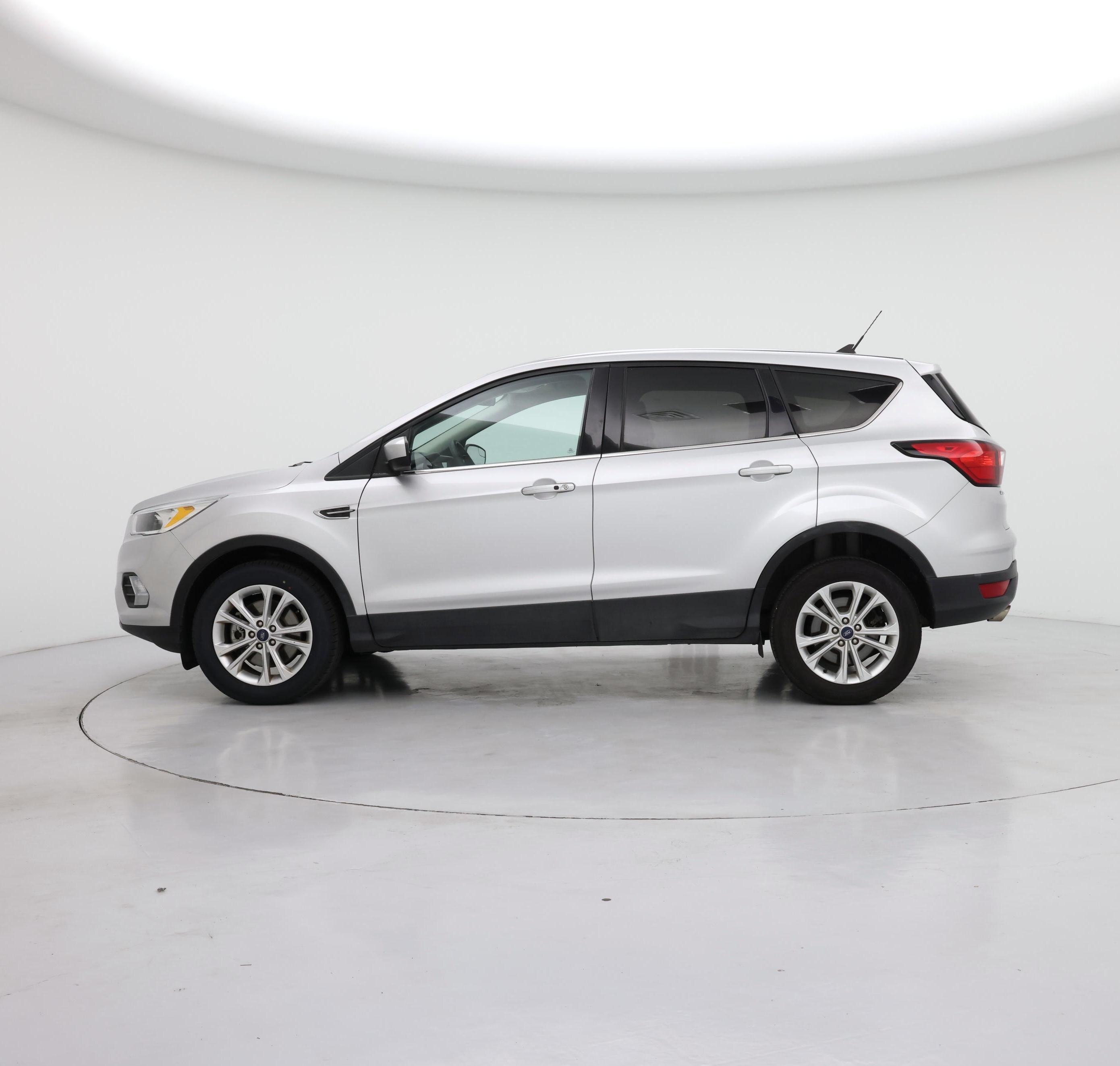 Thumbnail: 2019 Ford Escape - 3