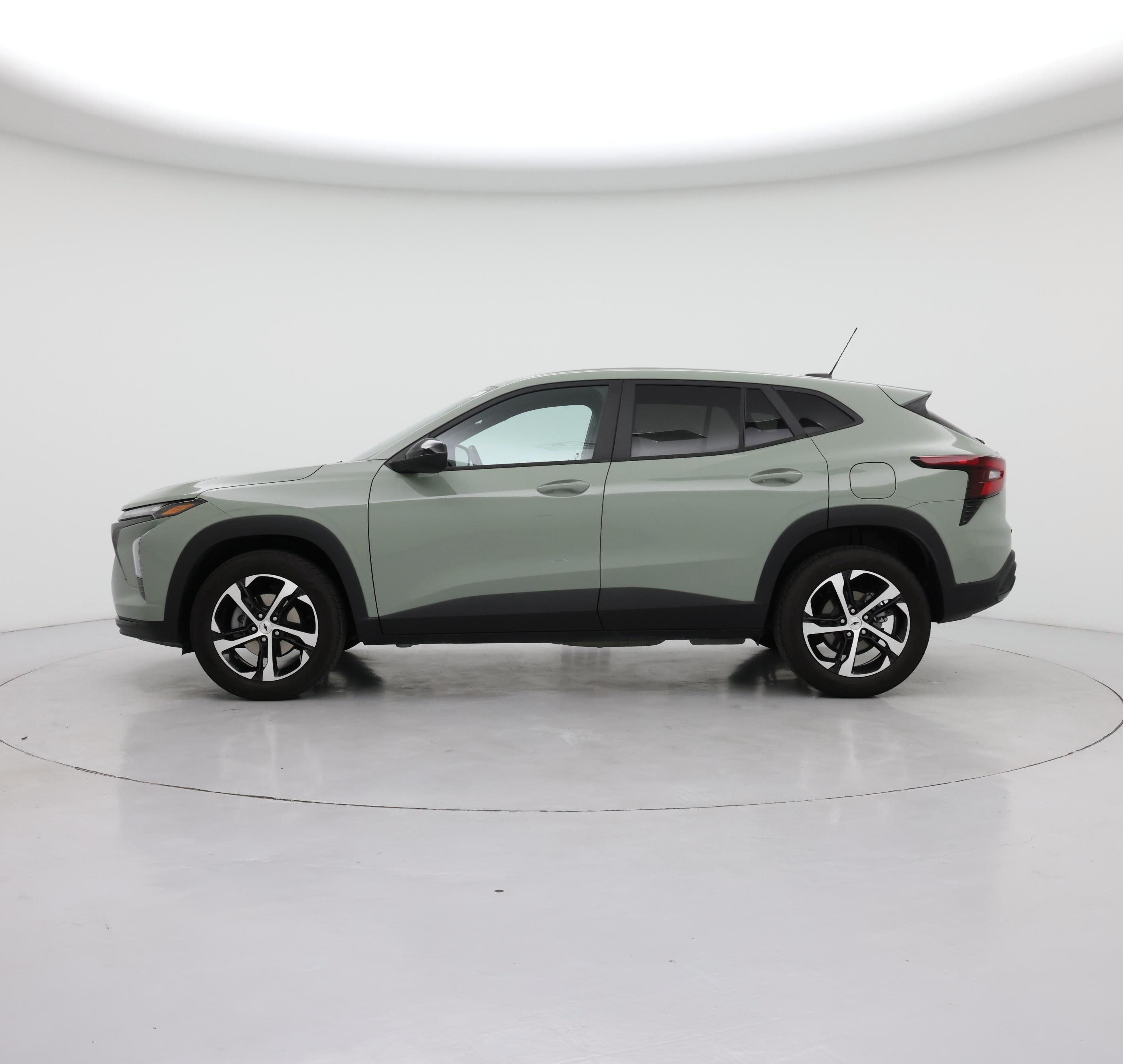 Thumbnail: 2024 Chevrolet Trax - 3