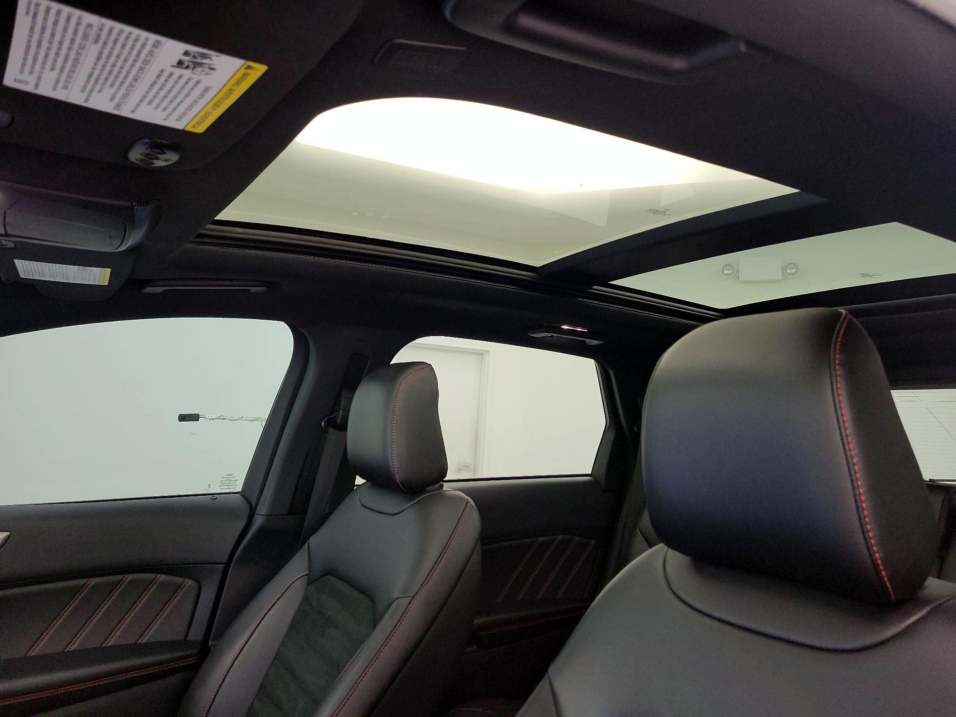 Thumbnail: 2022 Ford Edge - 19