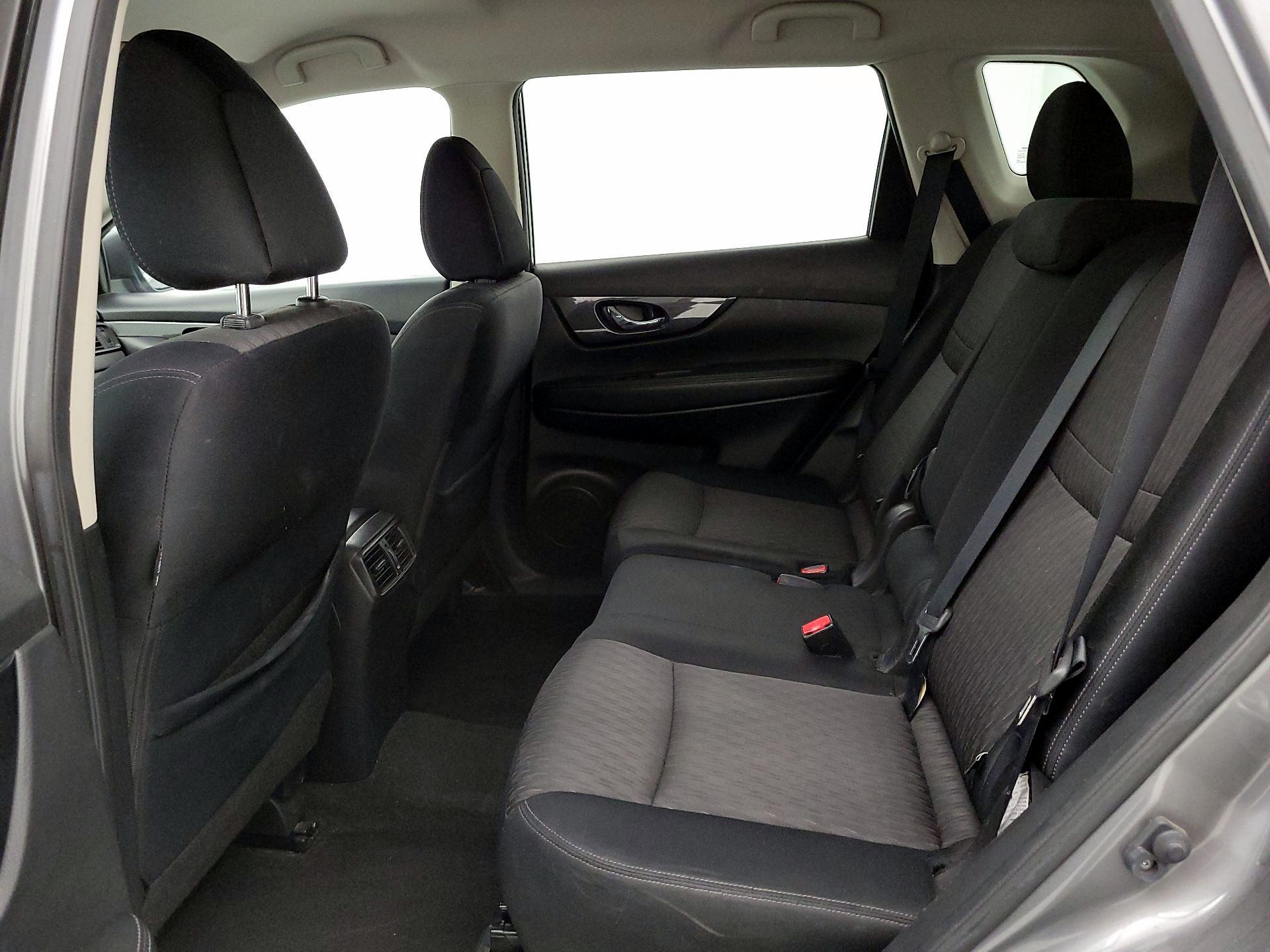 Thumbnail: 2017 Nissan Rogue - 19
