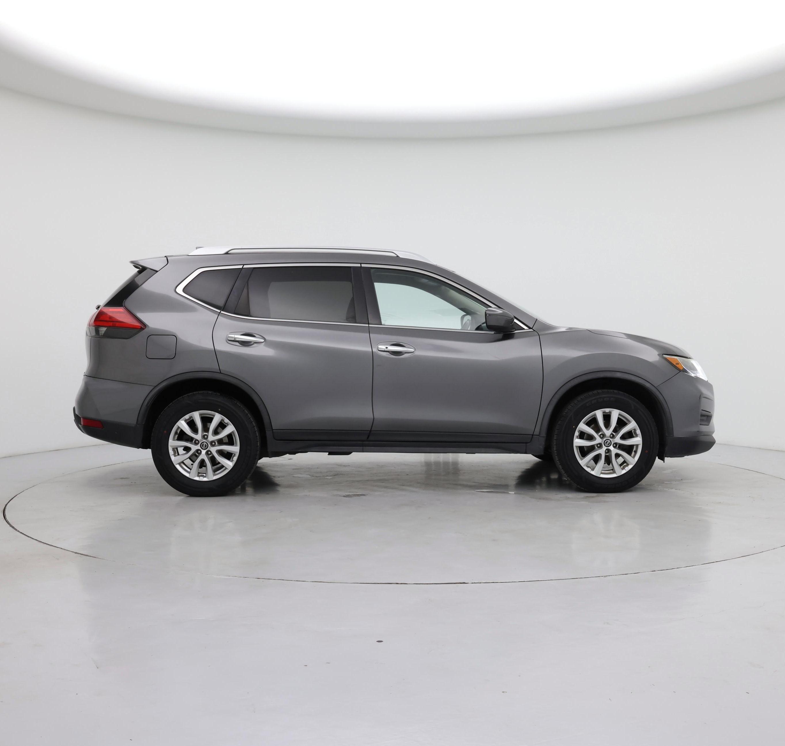 Thumbnail: 2017 Nissan Rogue - 7