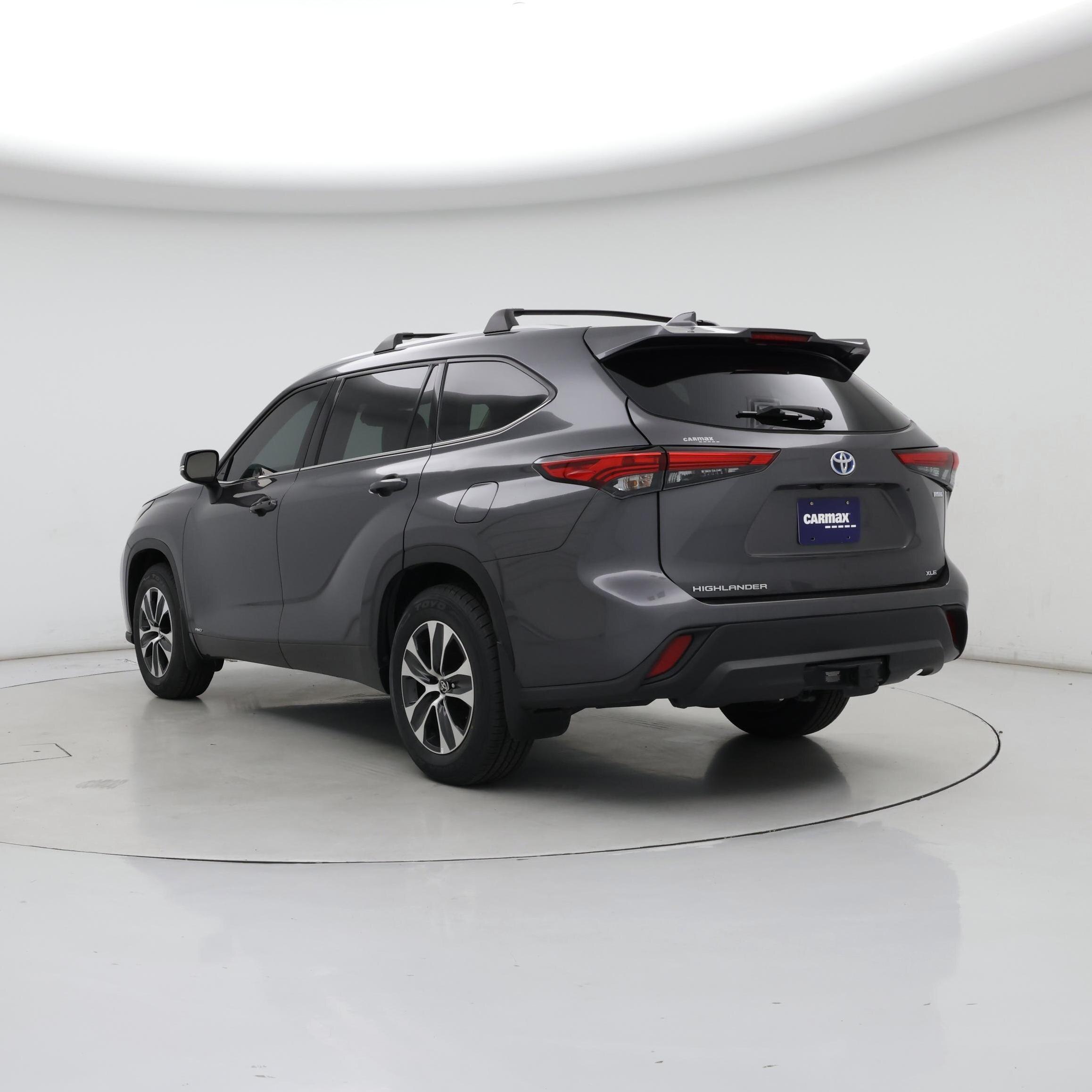 Thumbnail: 2022 Toyota Highlander - 2
