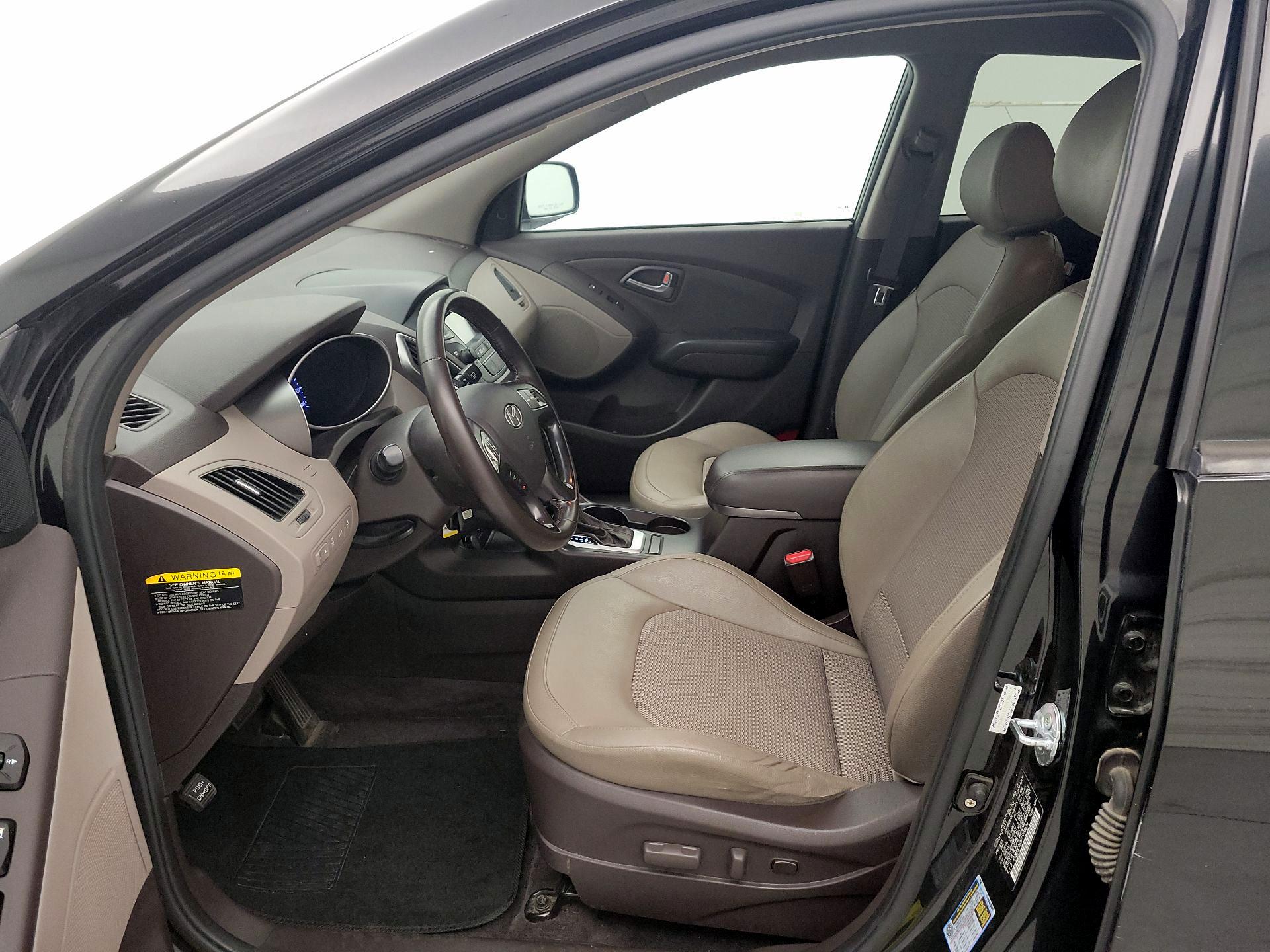 Thumbnail: 2015 Hyundai Tucson - 11