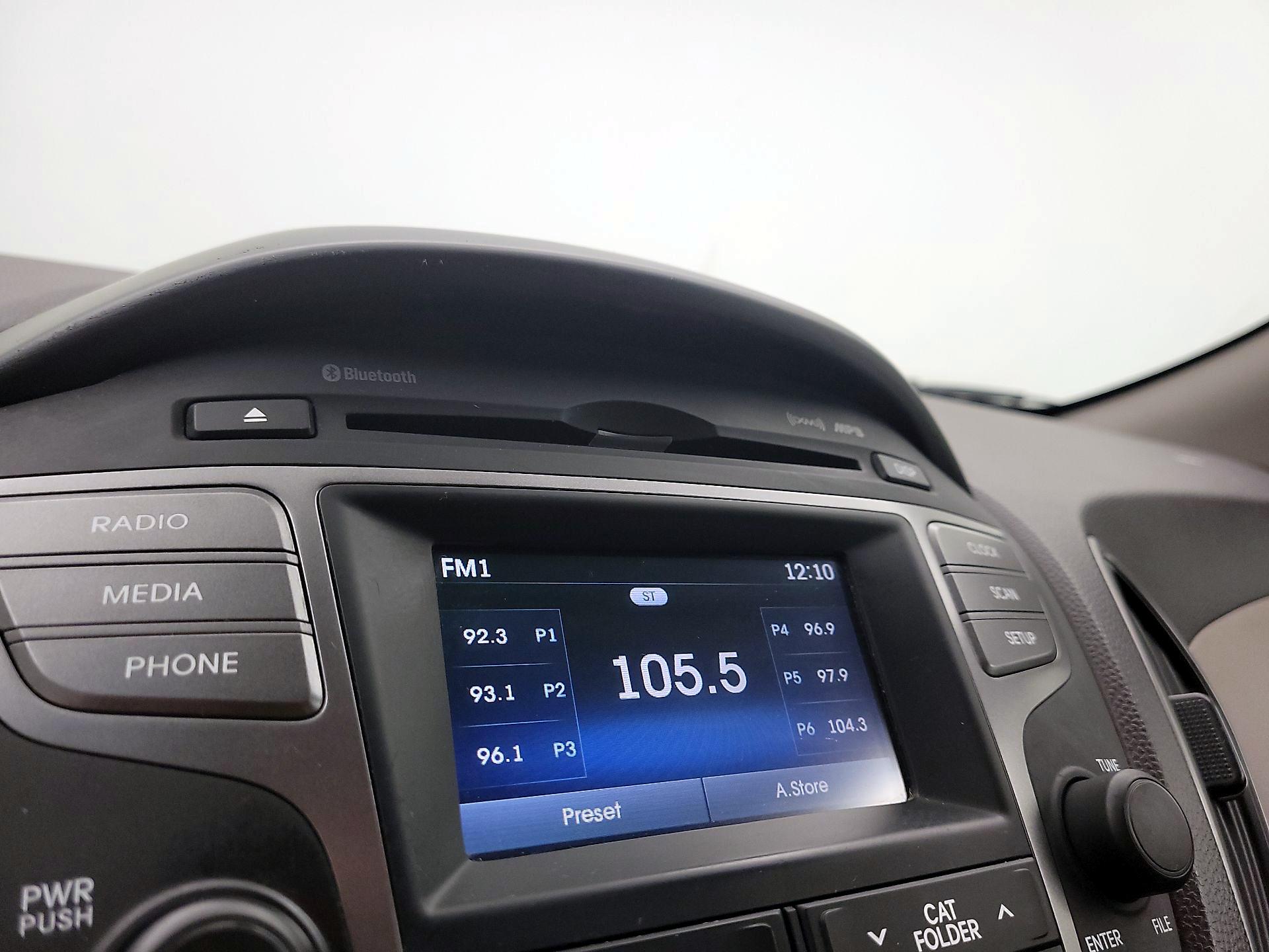 Thumbnail: 2015 Hyundai Tucson - 15