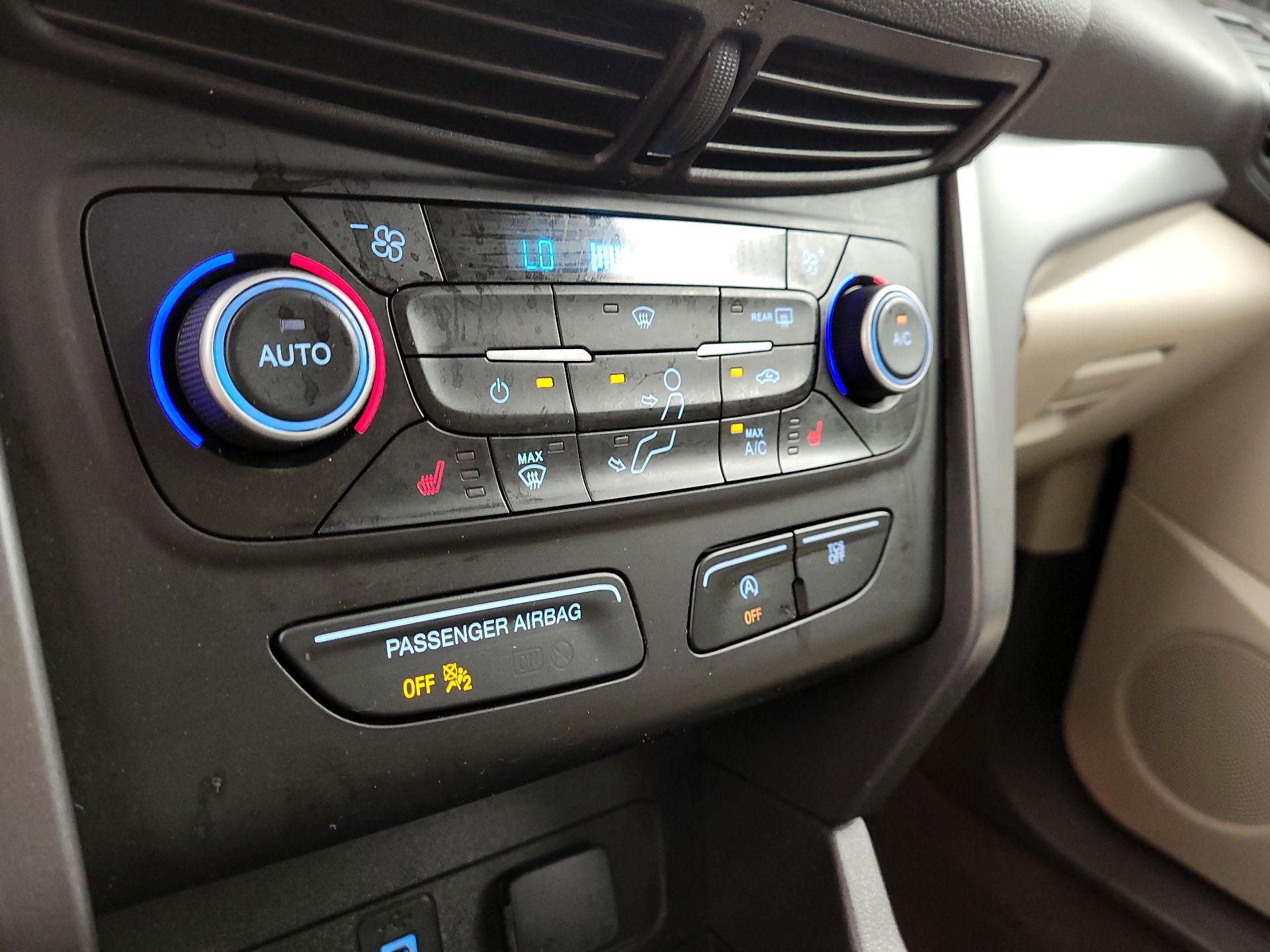 Thumbnail: 2019 Ford Escape - 16