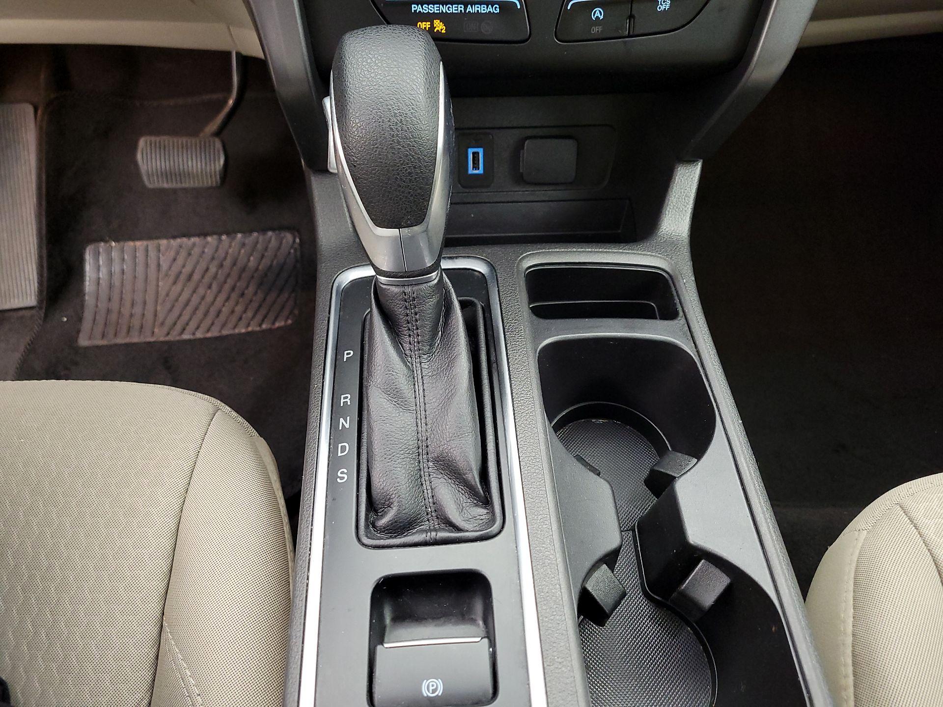 Thumbnail: 2019 Ford Escape - 17